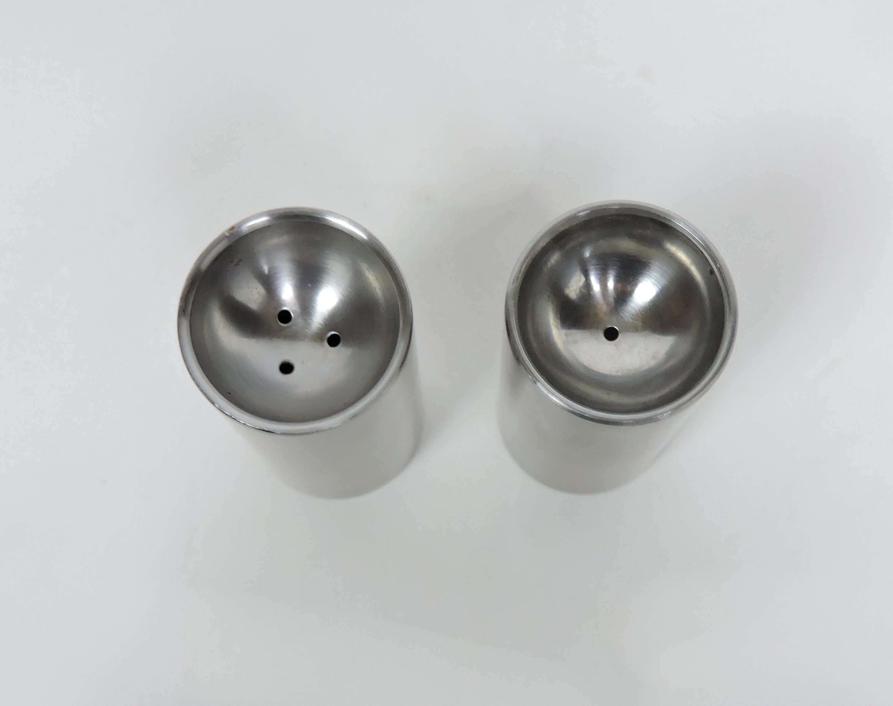Handsome Cylinda Line salt and pepper shakers designed in 1967 by Arne Jacobsen and made in Denmark by Stelton. Crafted of high quality 18/8 brushed stainless steel, it has a timeless design that will never go out of style. 

From the Arne Jacobsen