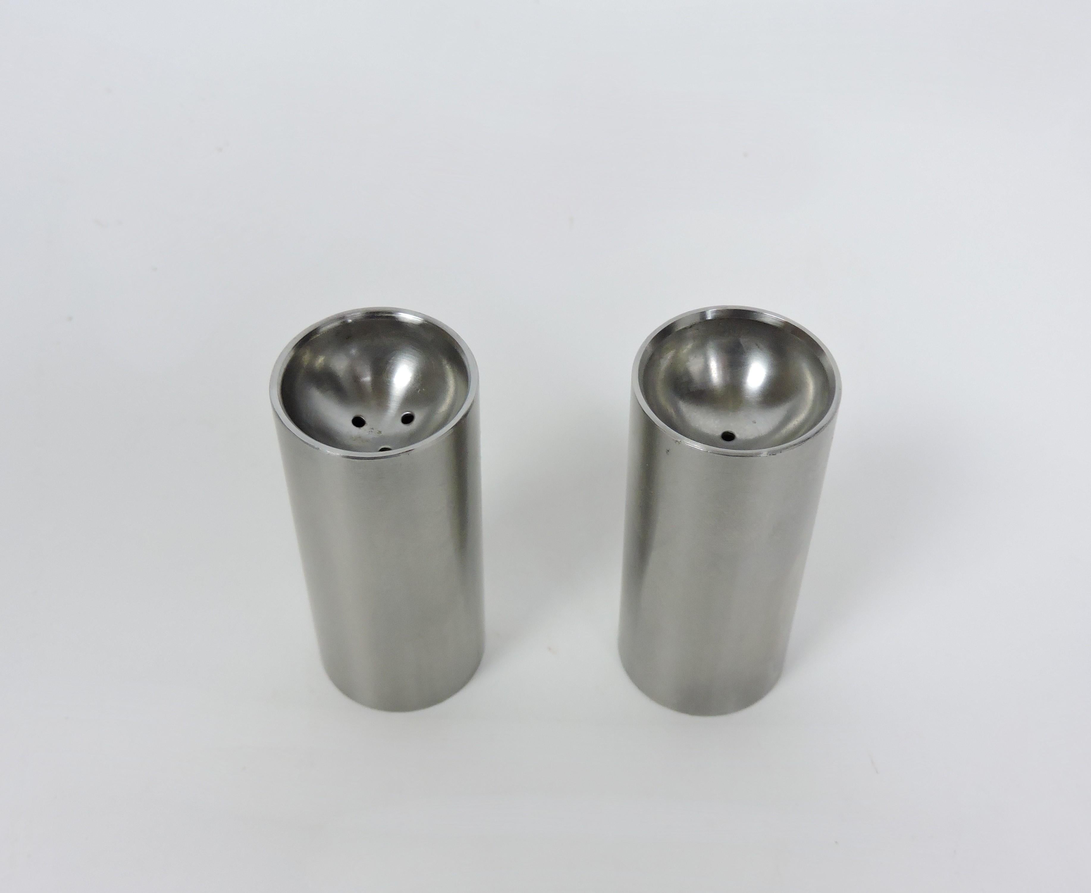 Danese Shakers per sale e pepe in acciaio inossidabile Arne Jacobsen Cylinda, moderno danese in vendita