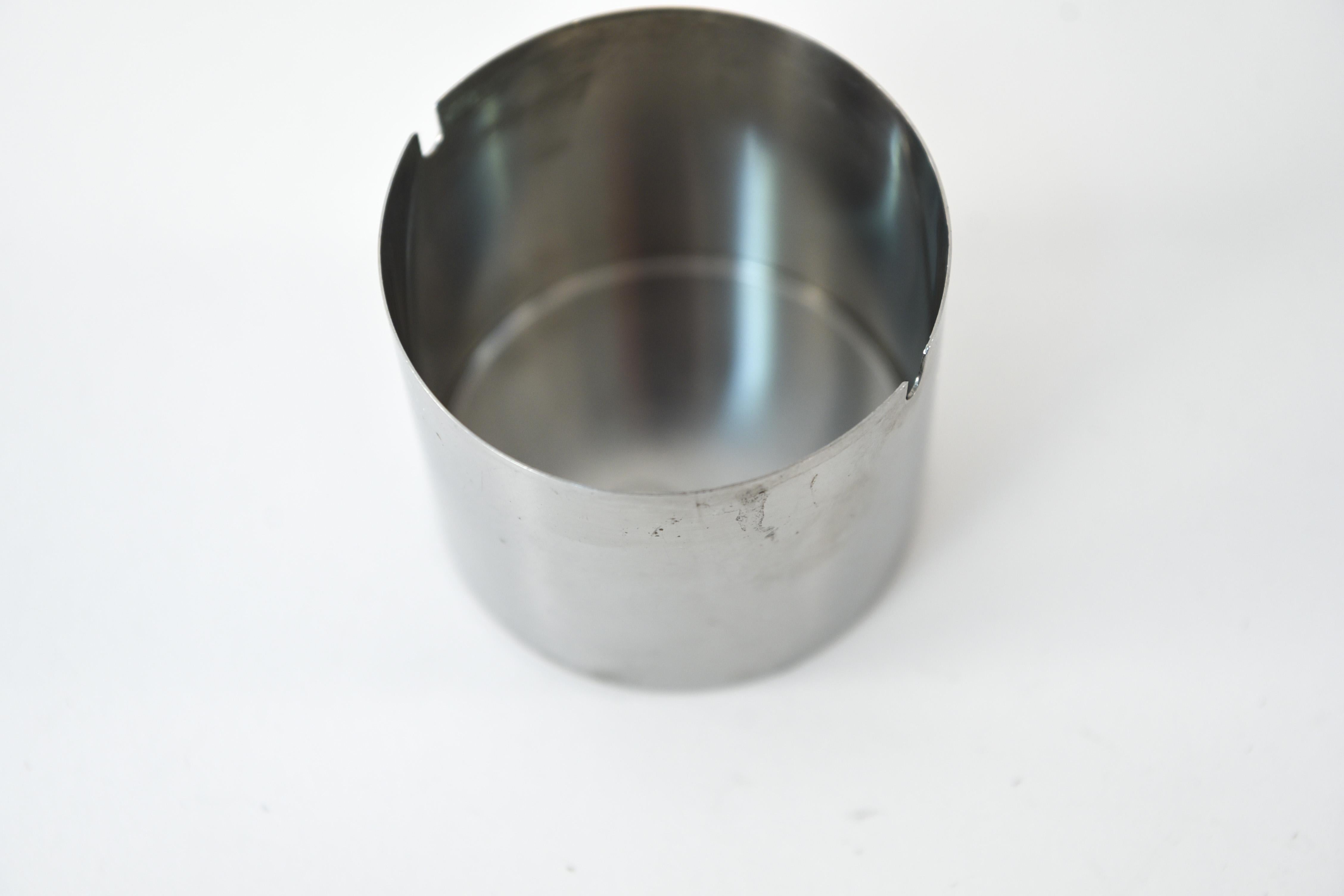 Arne Jacobsen Cylinda Line Revolving Ashtray for Stelton In Good Condition In Norwalk, CT