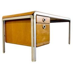 Arne Jacobsen, Schreibtisch „DJOB“ im dänischen Modern-Stil