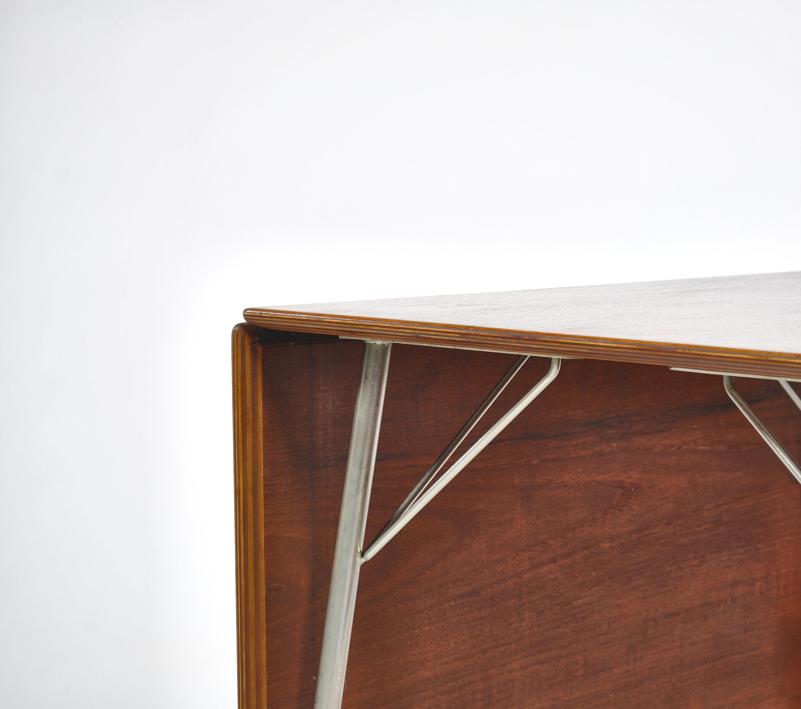 Scandinavian Modern Arne Jacobsen Danish Modern Drop-Leaf Table Model 