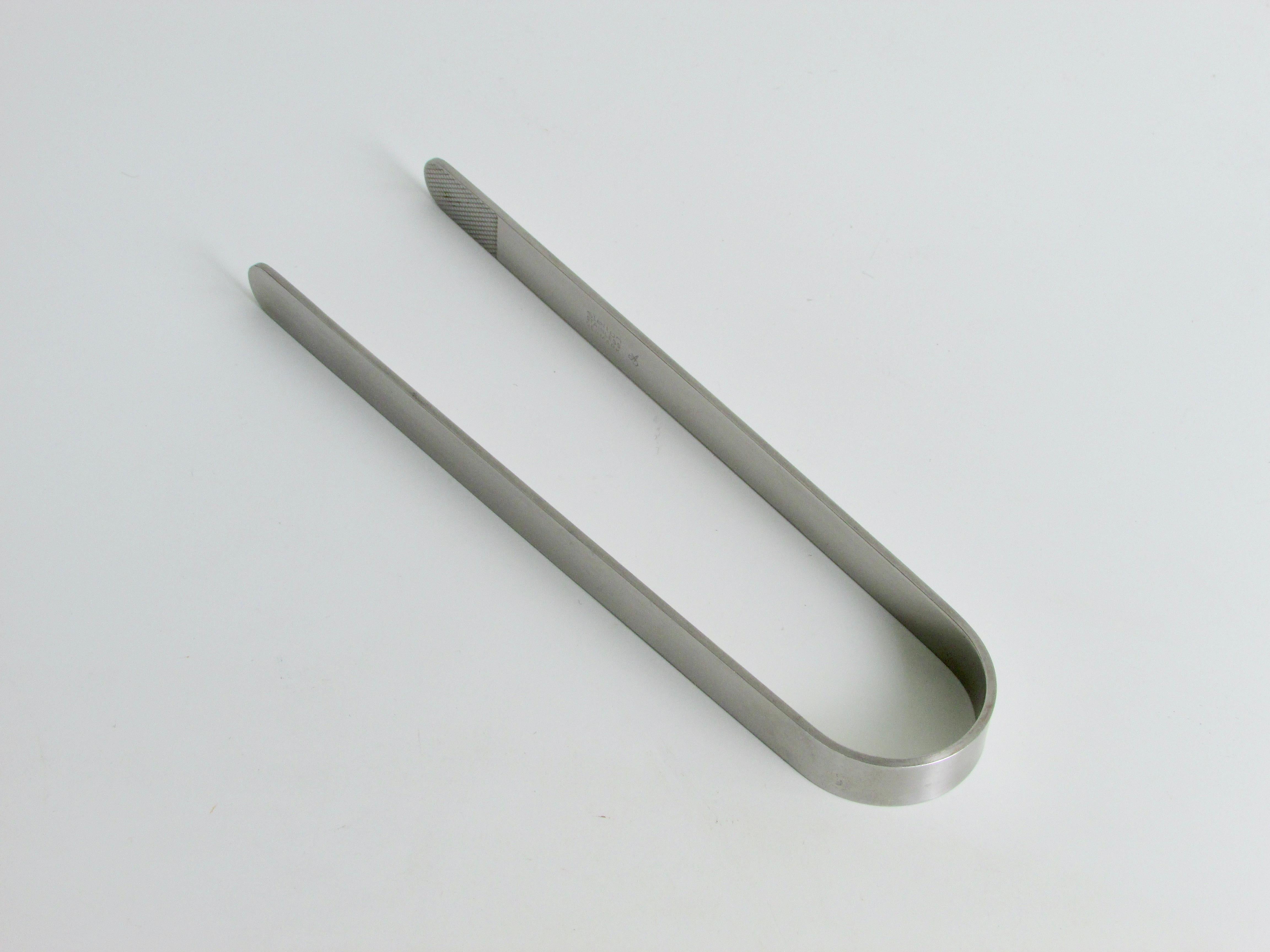 Arne Jacobsen design for Stelton Stainless Steel Ice Tongs, Denmark For Sale 2
