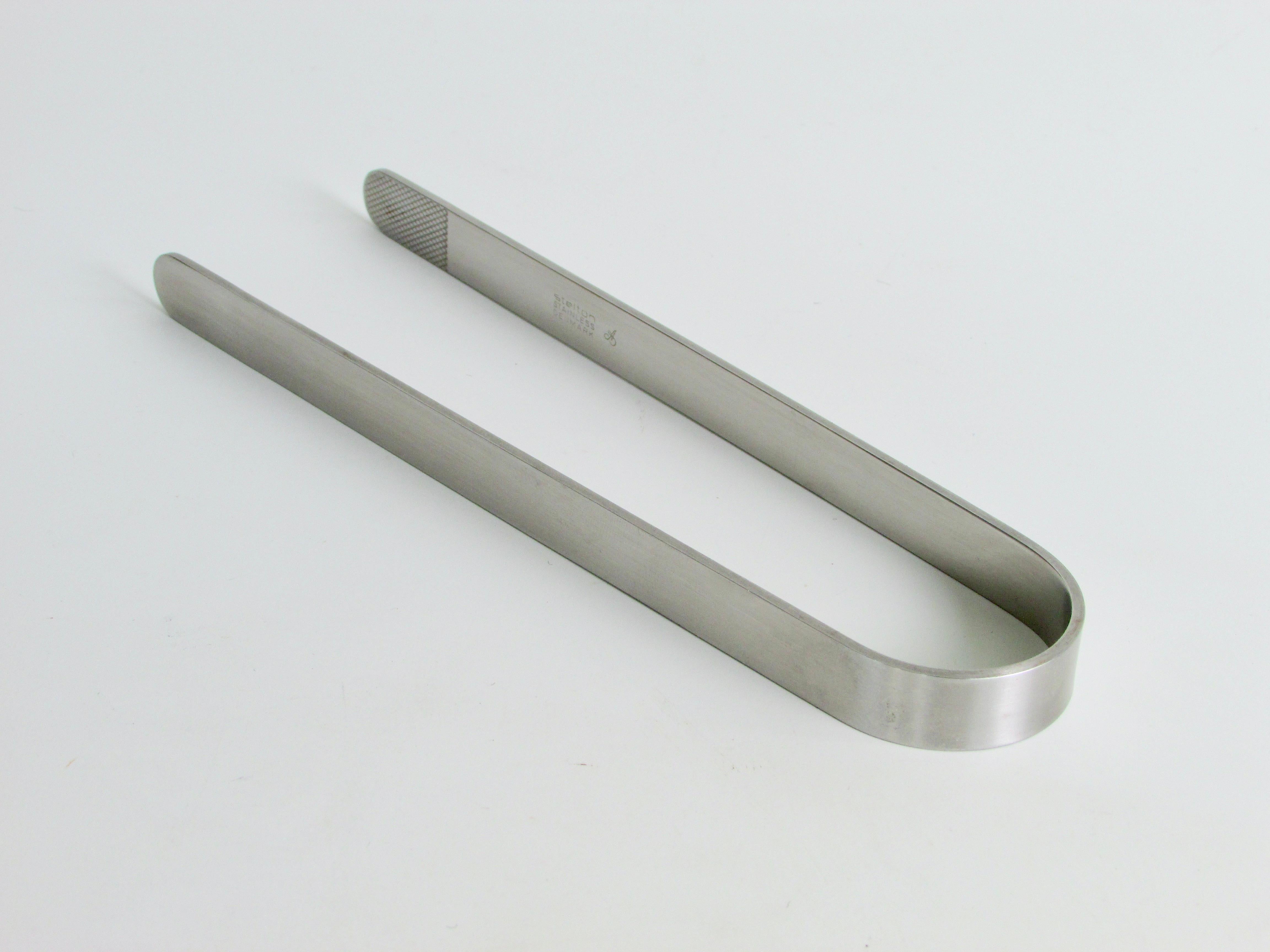 Arne Jacobsen design for Stelton Stainless Steel Ice Tongs, Denmark For Sale 3