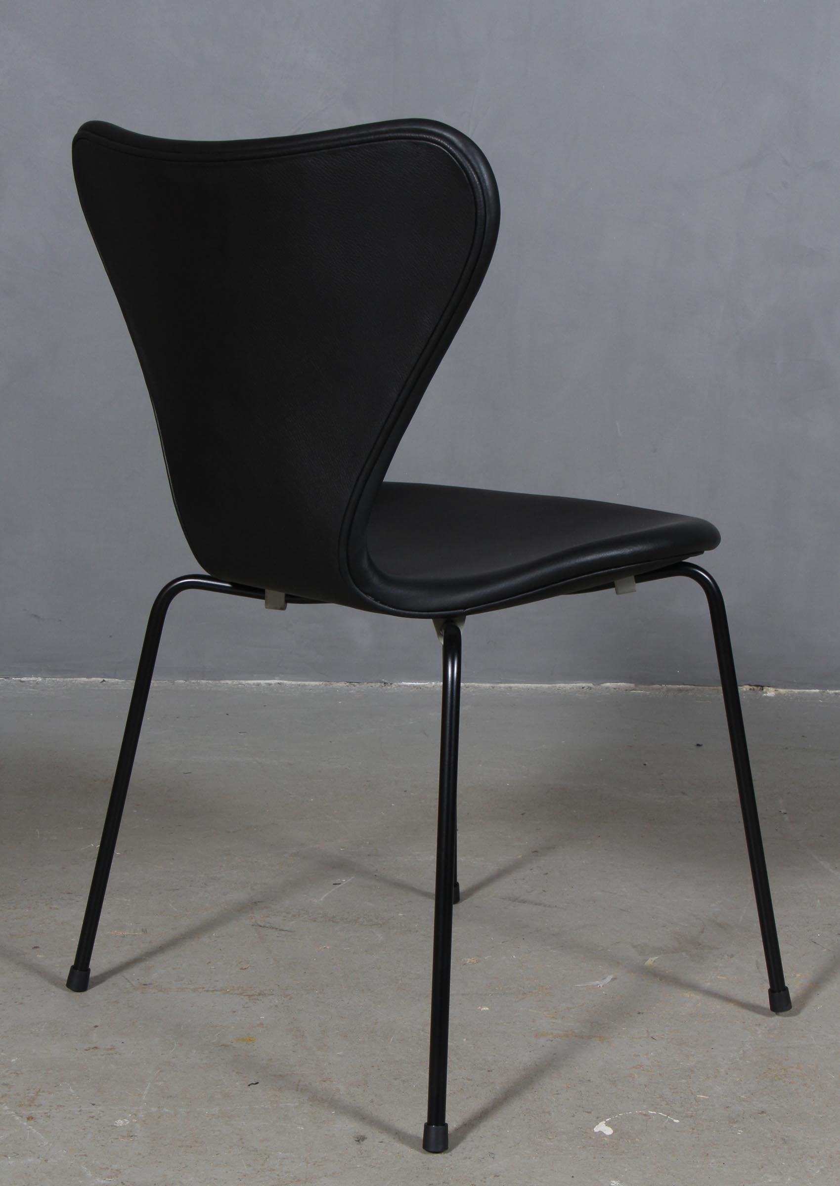 Arne Jacobsen Dining Chair In Excellent Condition For Sale In Esbjerg, DK