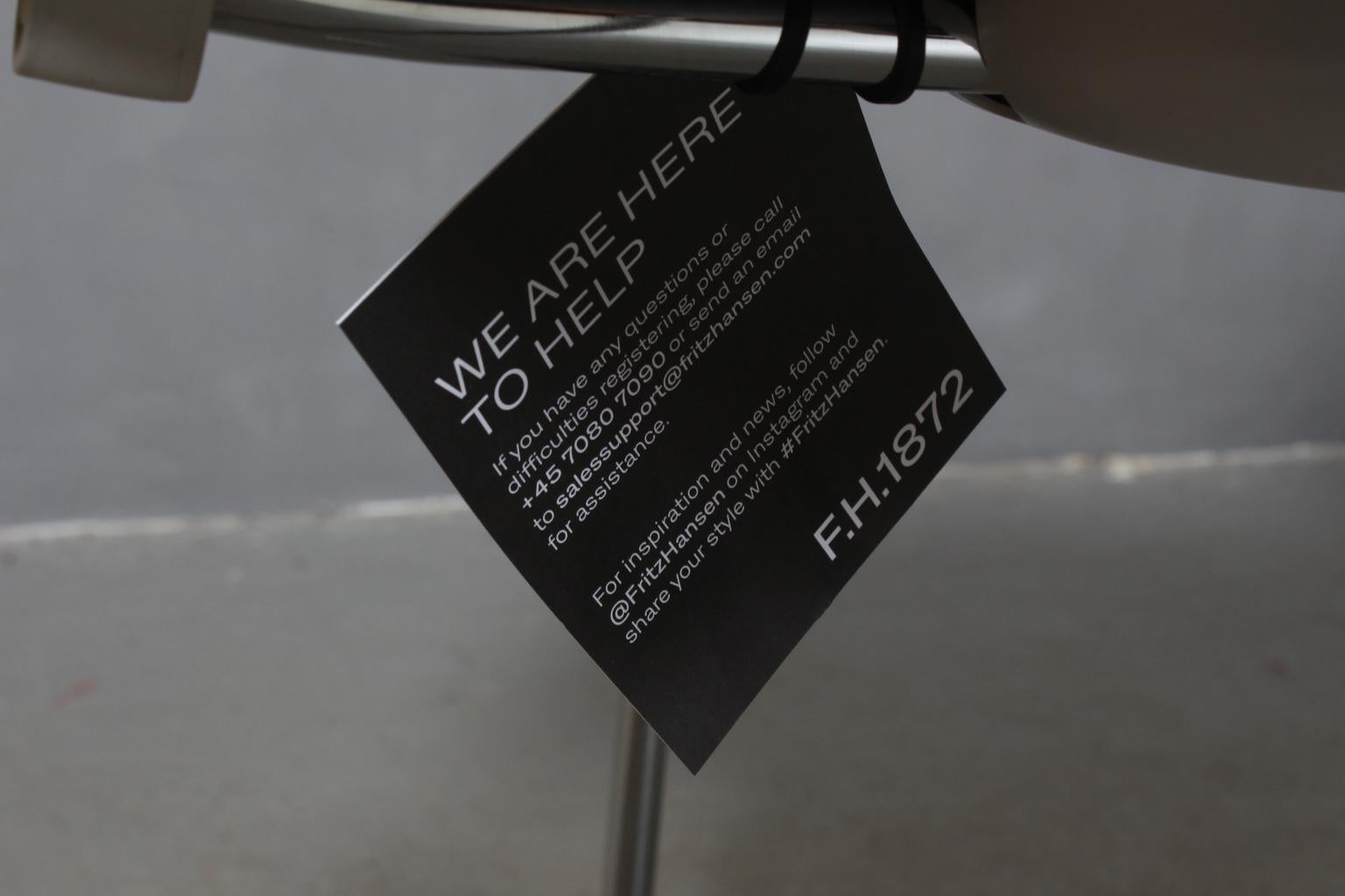 Acier inoxydable Chaise de salle à manger Arne Jacobsen en vente
