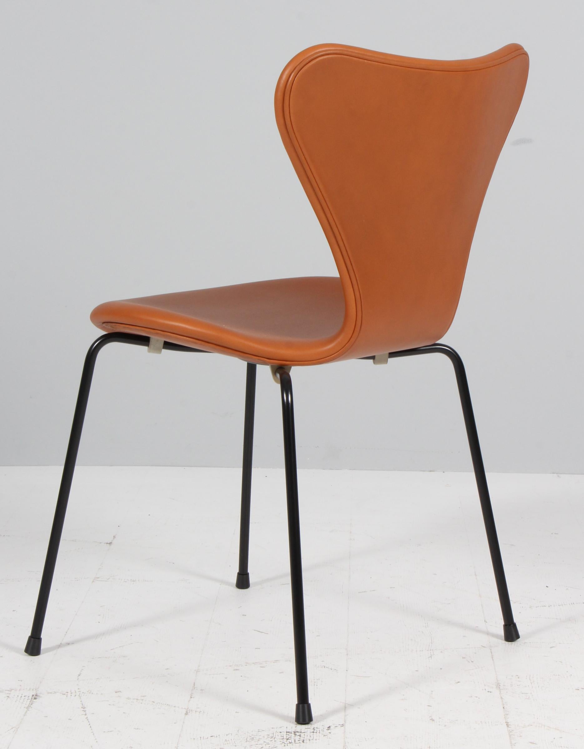 Esszimmerstuhl von Arne Jacobsen (Leder) im Angebot