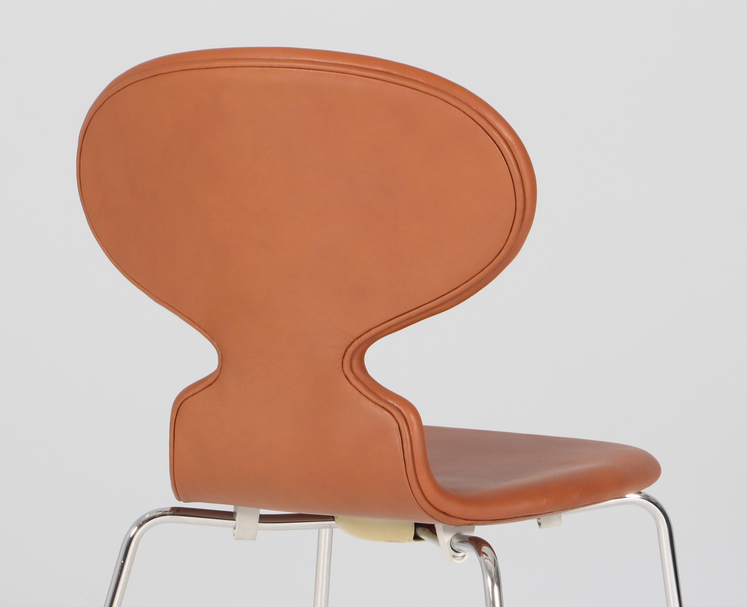 Arne Jacobsen, Esszimmerstuhl Modell 3101 „Ant““ (Stahl) im Angebot