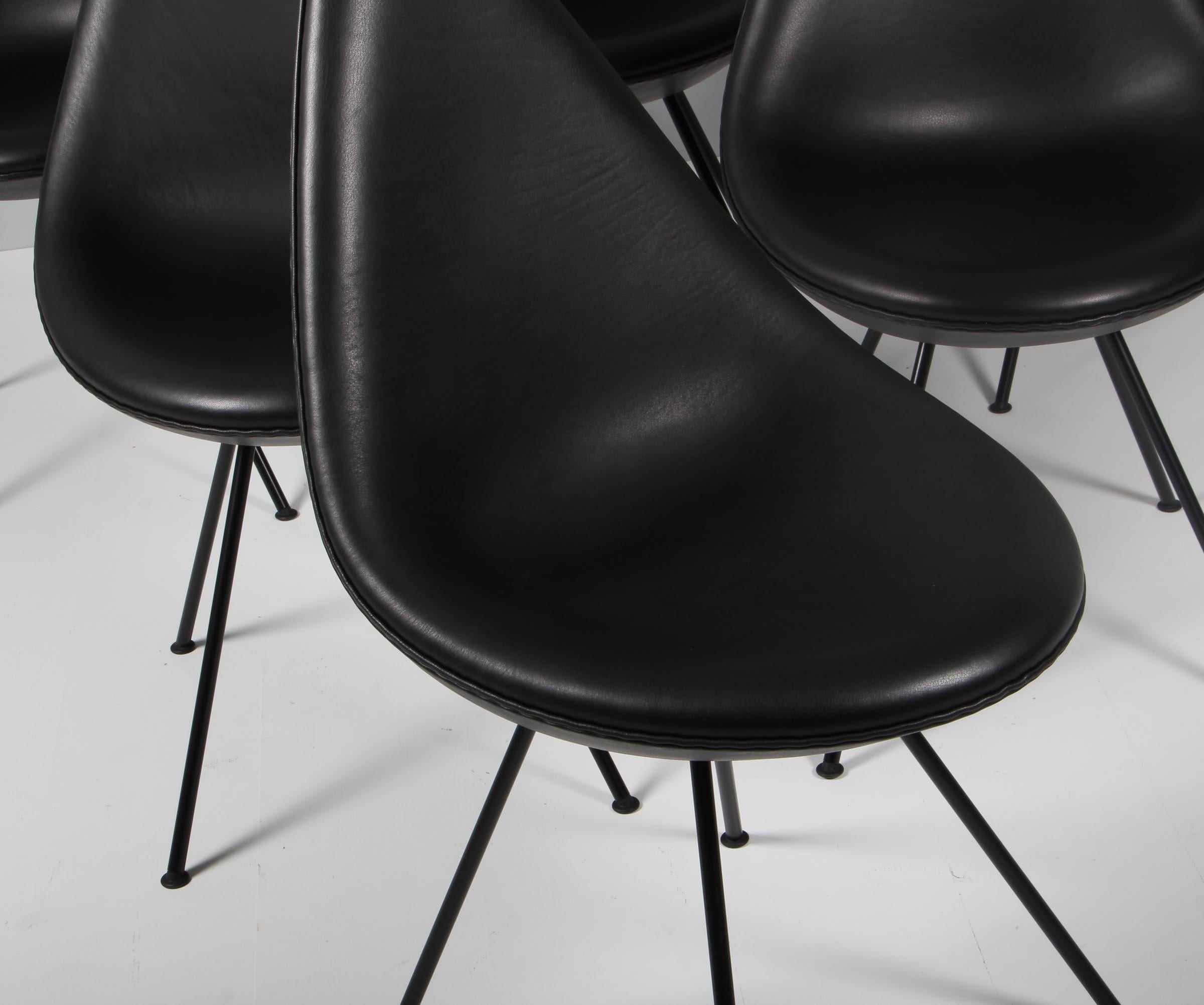 Danish Arne Jacobsen, Dining Chair Model 3110, Drop Chair, Black Aniline Leather For Sale