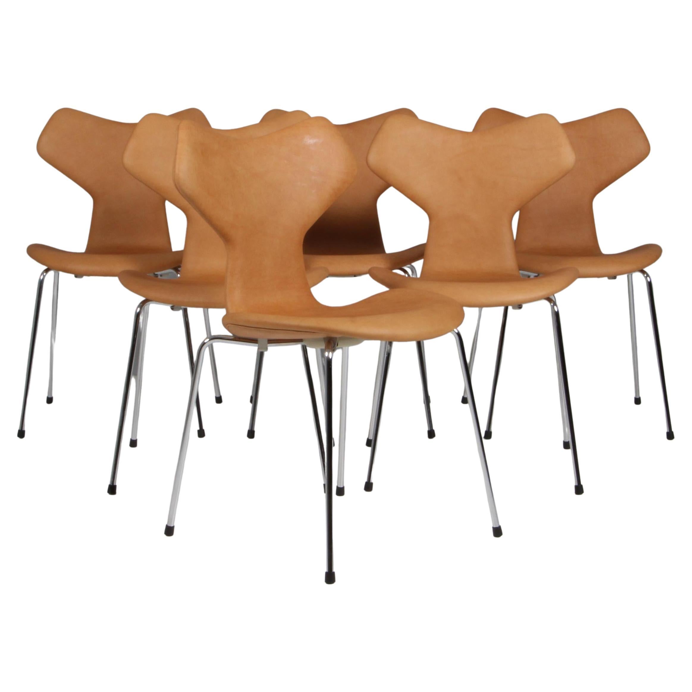Arne Jacobsen Dining Chair, model Grand Prix model 3130