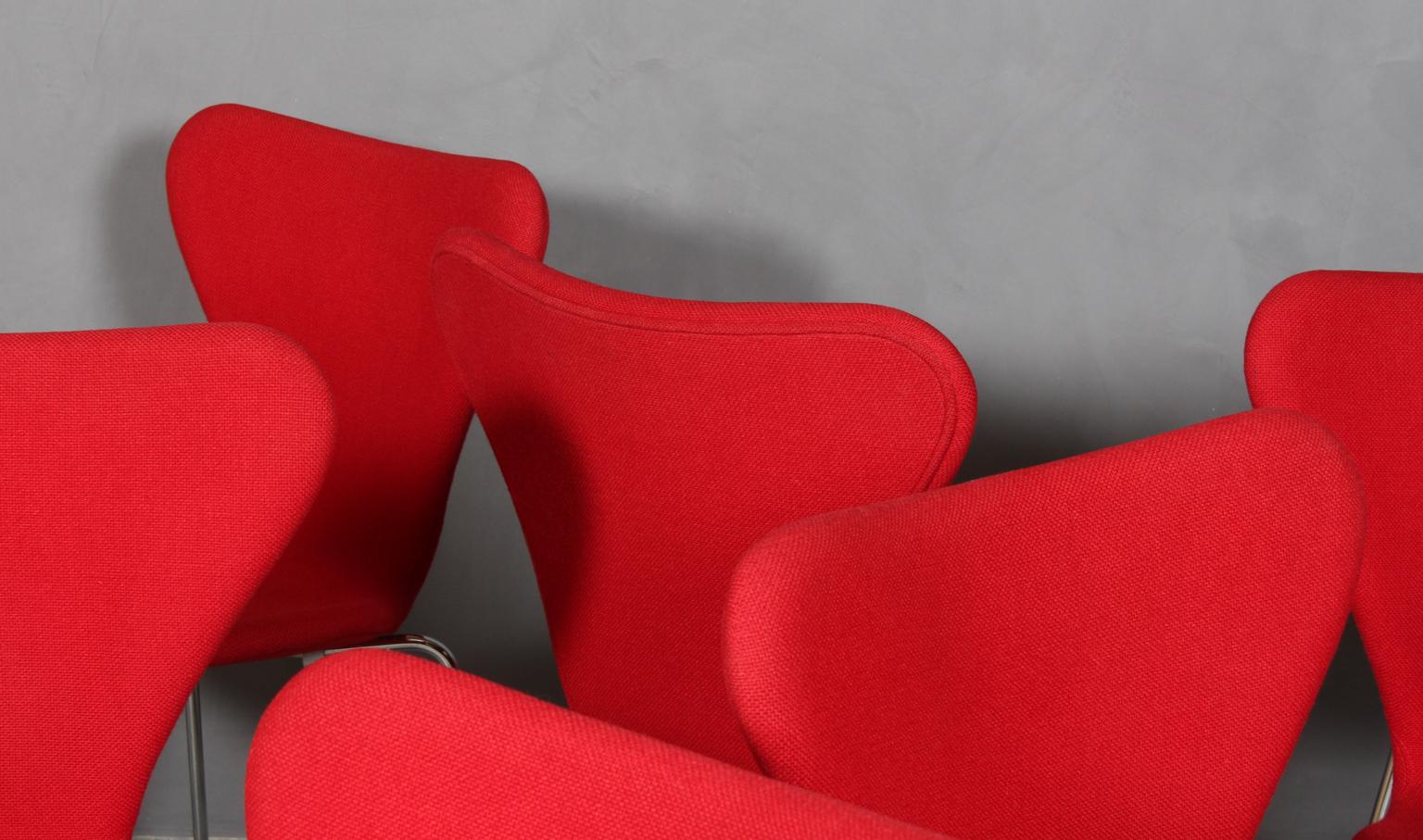 Danish Arne Jacobsen Dining Chair, Model 'Syveren' 3107, Original Upholstery Hallingdal