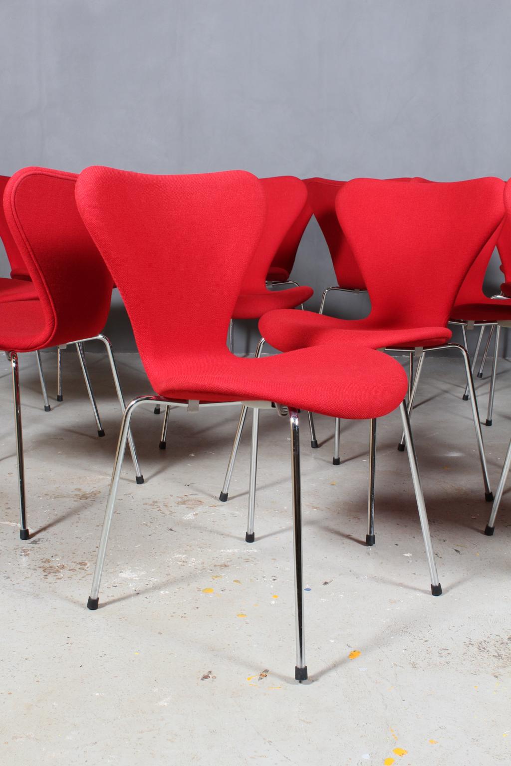Arne Jacobsen Dining Chair, Model 'Syveren' 3107, Original Upholstery Hallingdal In Excellent Condition In Esbjerg, DK