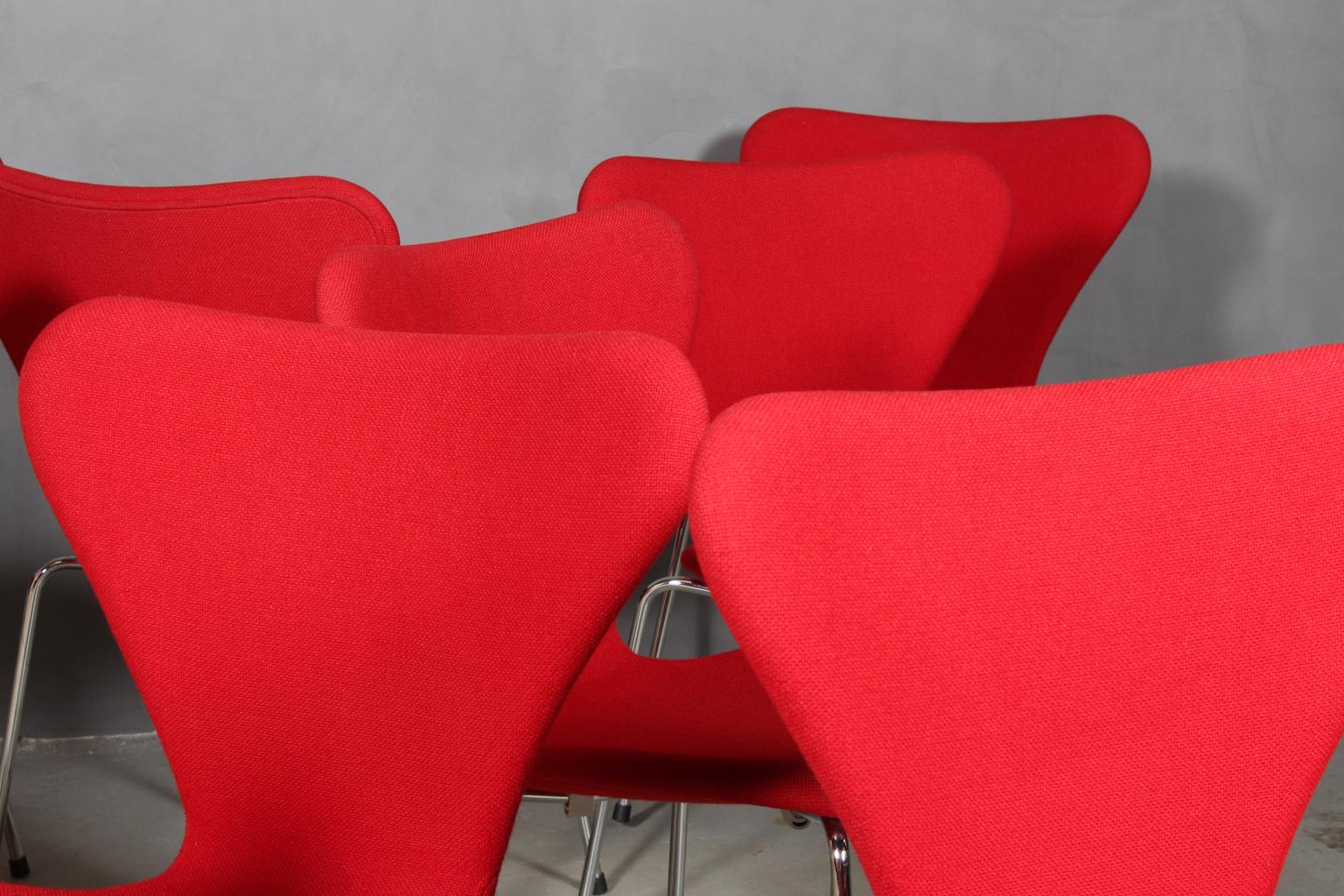 Arne Jacobsen Dining Chair, Model 'Syveren' 3107, Original Upholstery Hallingdal 1