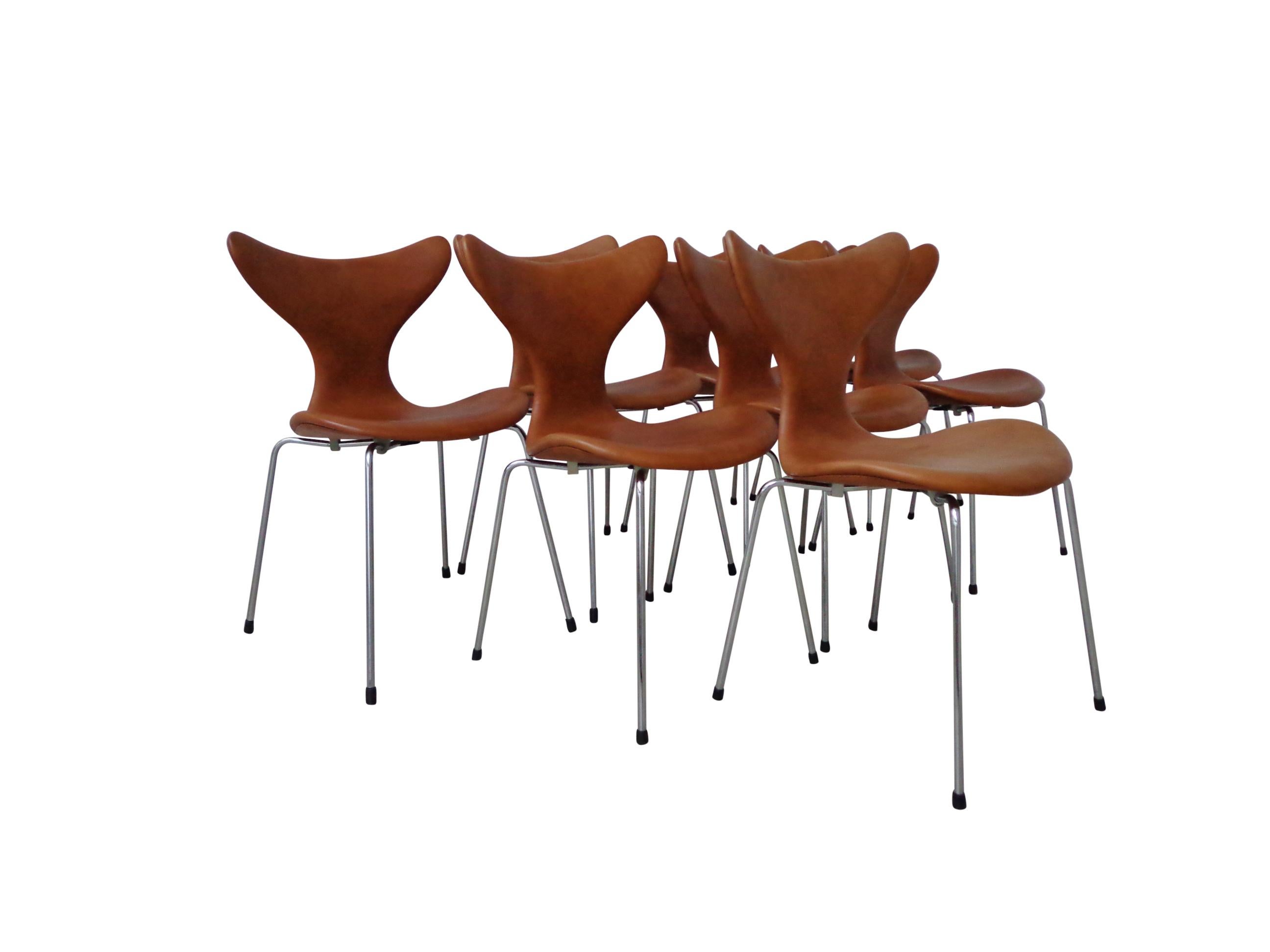 Danois Chaises de salle à manger Arne Jacobsen en cuir cognac, modèle Lily, Fritz Hansen Danemark, années 1970