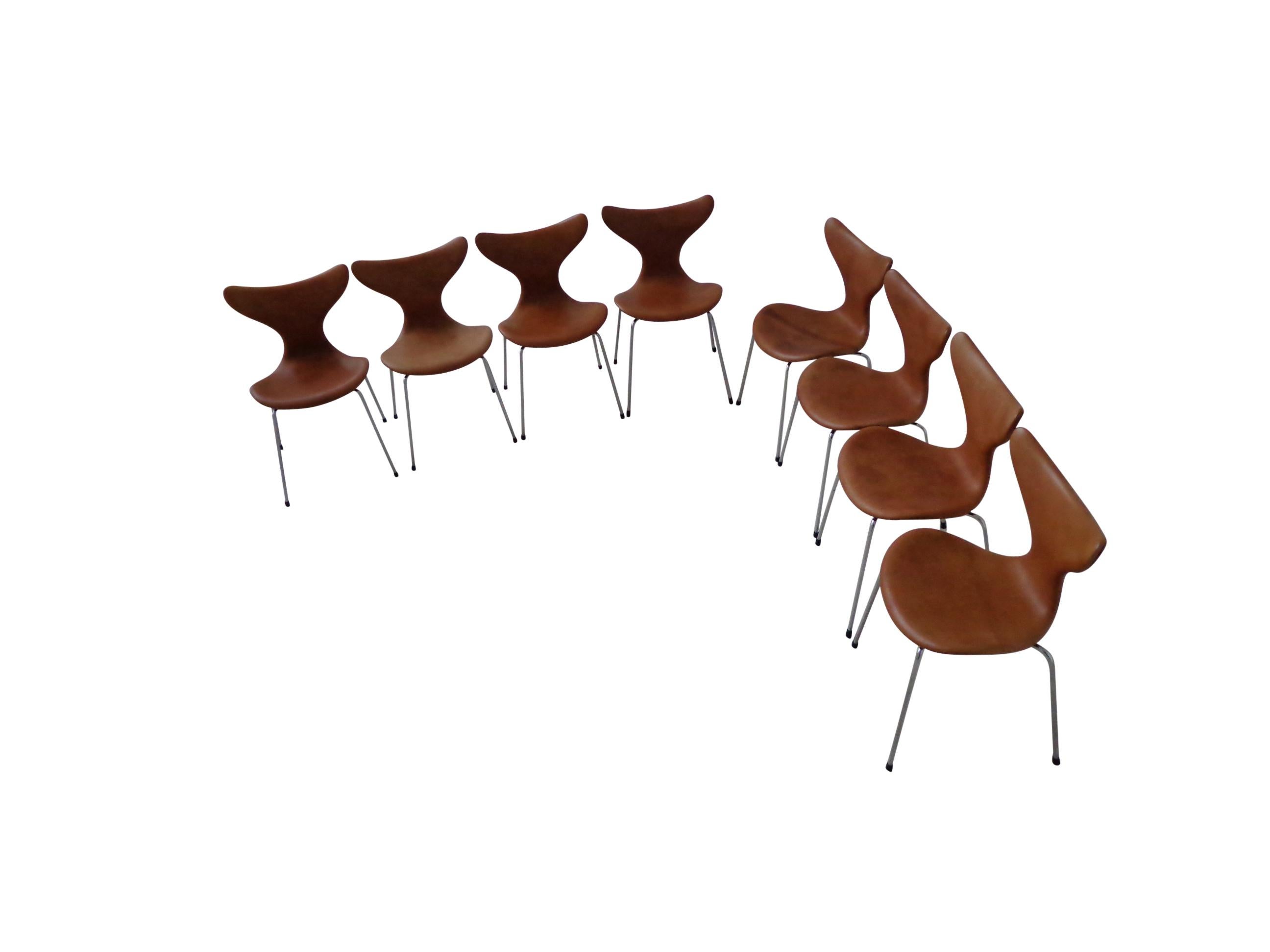 Late 20th Century Arne Jacobsen Dining Chairs Cognac Leather Model Lily 1970s Fritz Hansen Denmark
