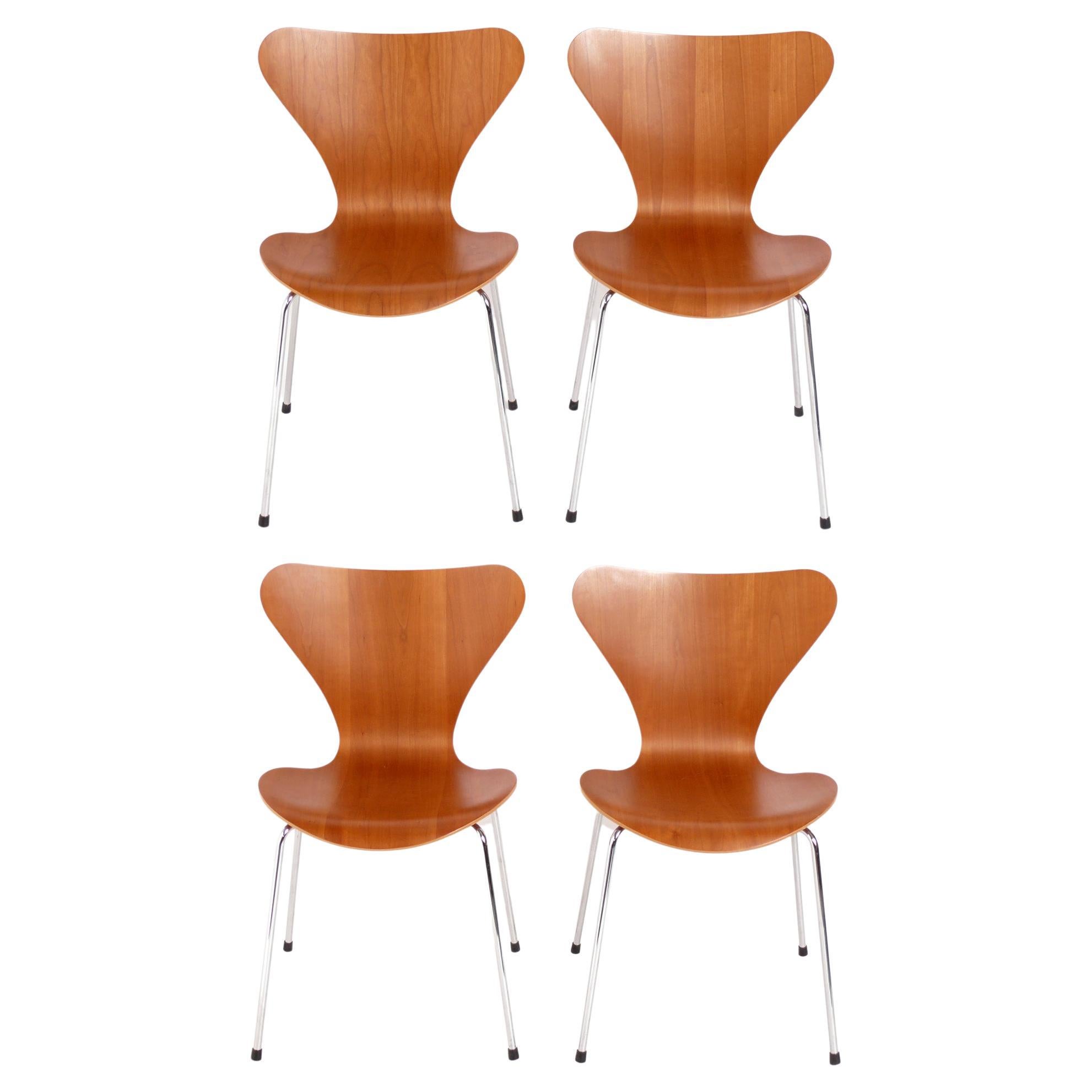 Esszimmerstühle von Arne Jacobsen, Vierer-Set von Fritz Hansen im Angebot