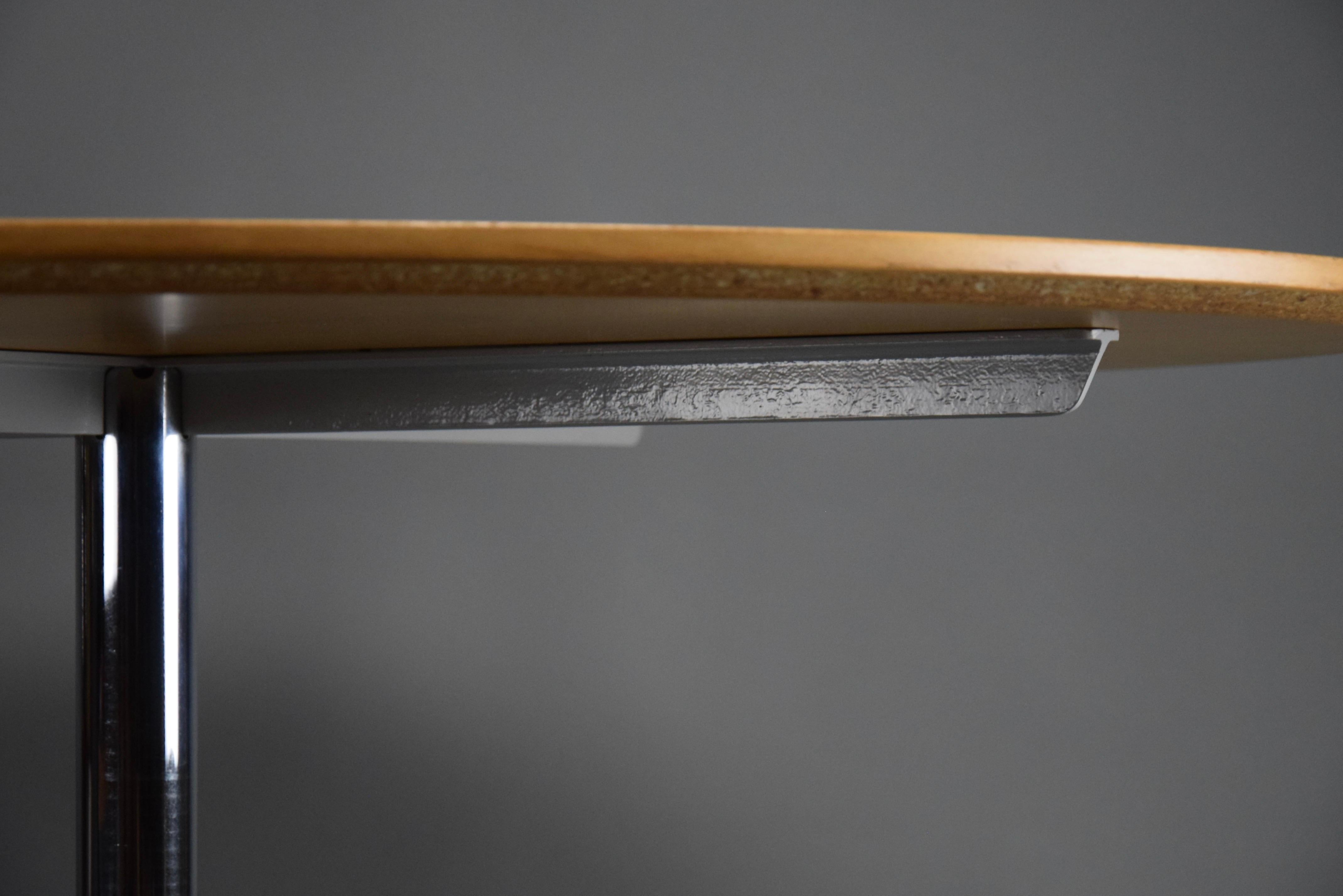 Aluminium Table de salle à manger Arne Jacobsen pour Fritz Hansen en vente