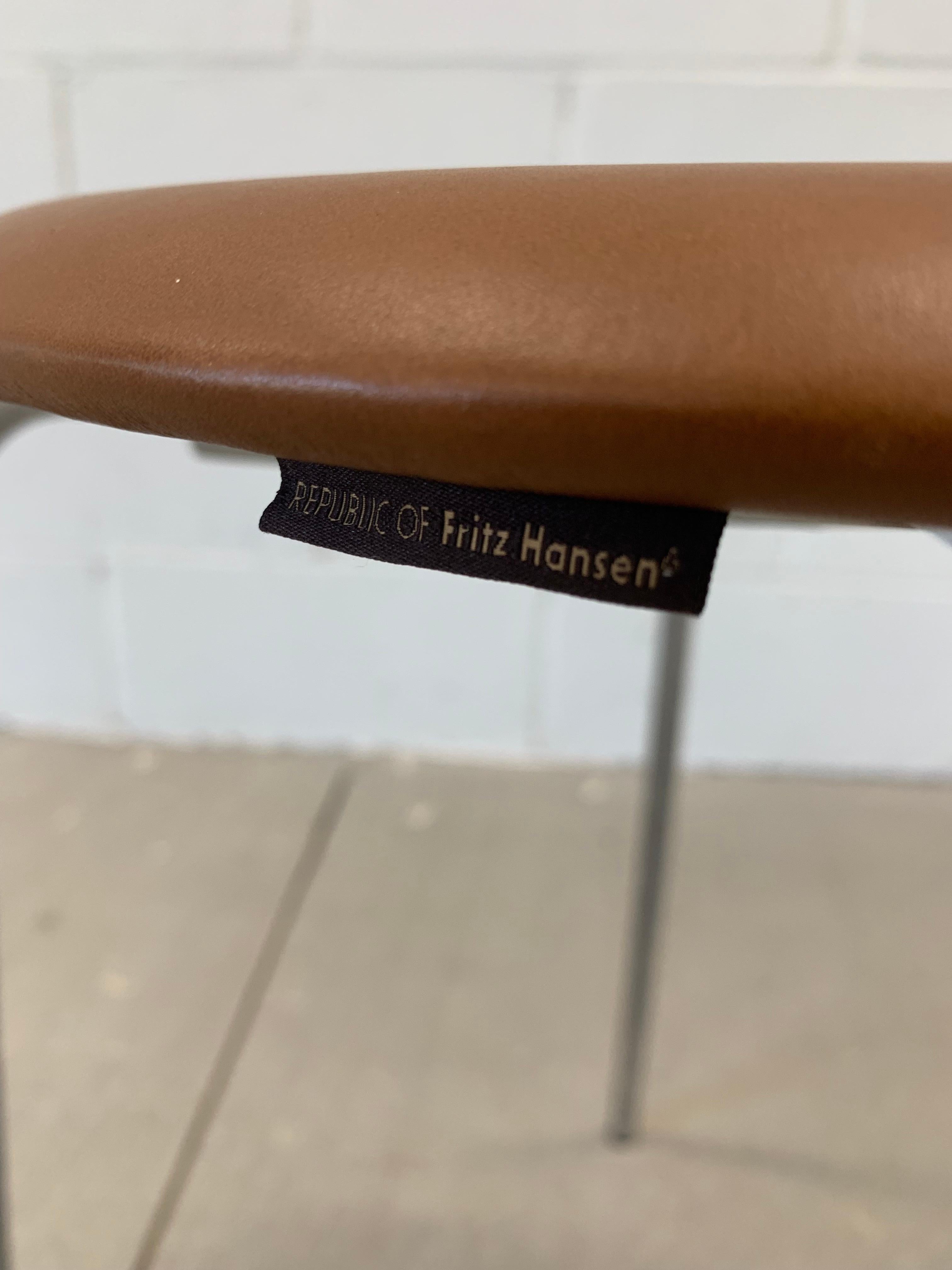 Arne Jacobsen Dot Stool In Good Condition In Saint Paul, MN