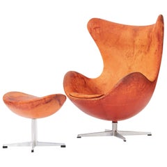 Arne Jacobsen Egg Chair an Ottoman by Fritz Hansen in Denmark
