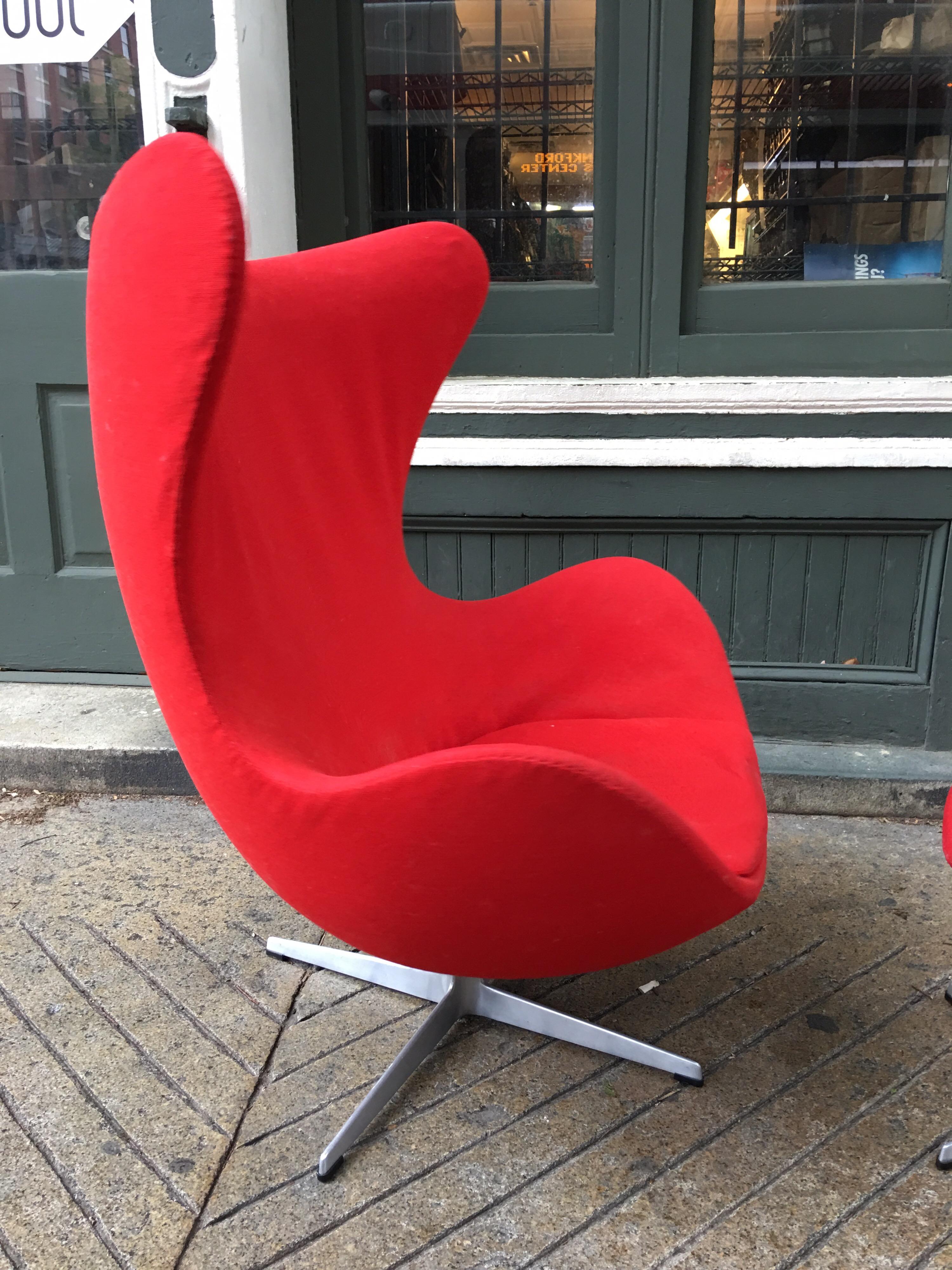 Aluminum Arne Jacobsen Egg Chair and Ottoman