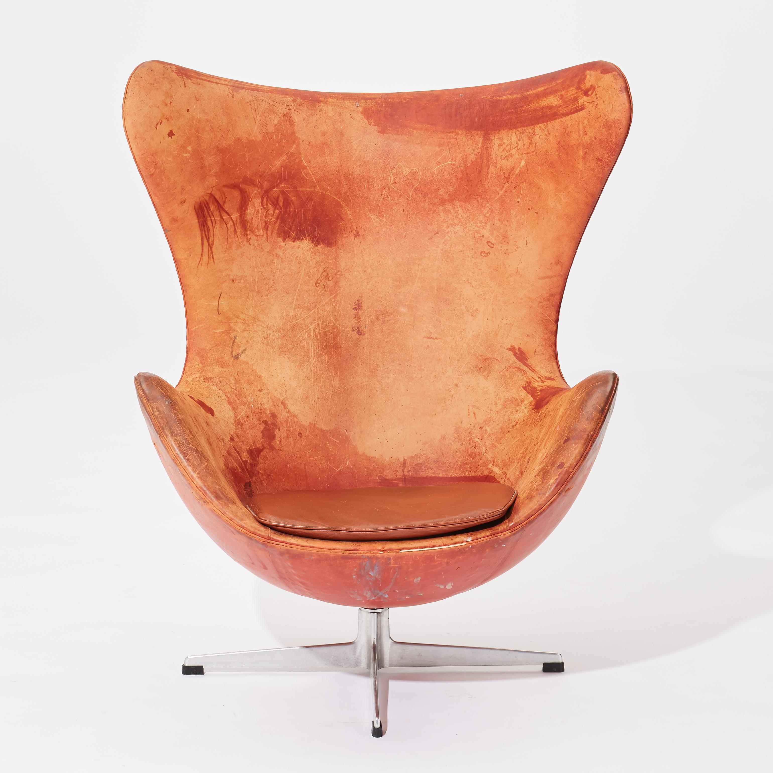 Danish Arne Jacobsen Egg Chair by Fritz Hansen in Denmark
