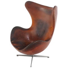 Arne Jacobsen "Egg Chair":: Danemark:: années 1960