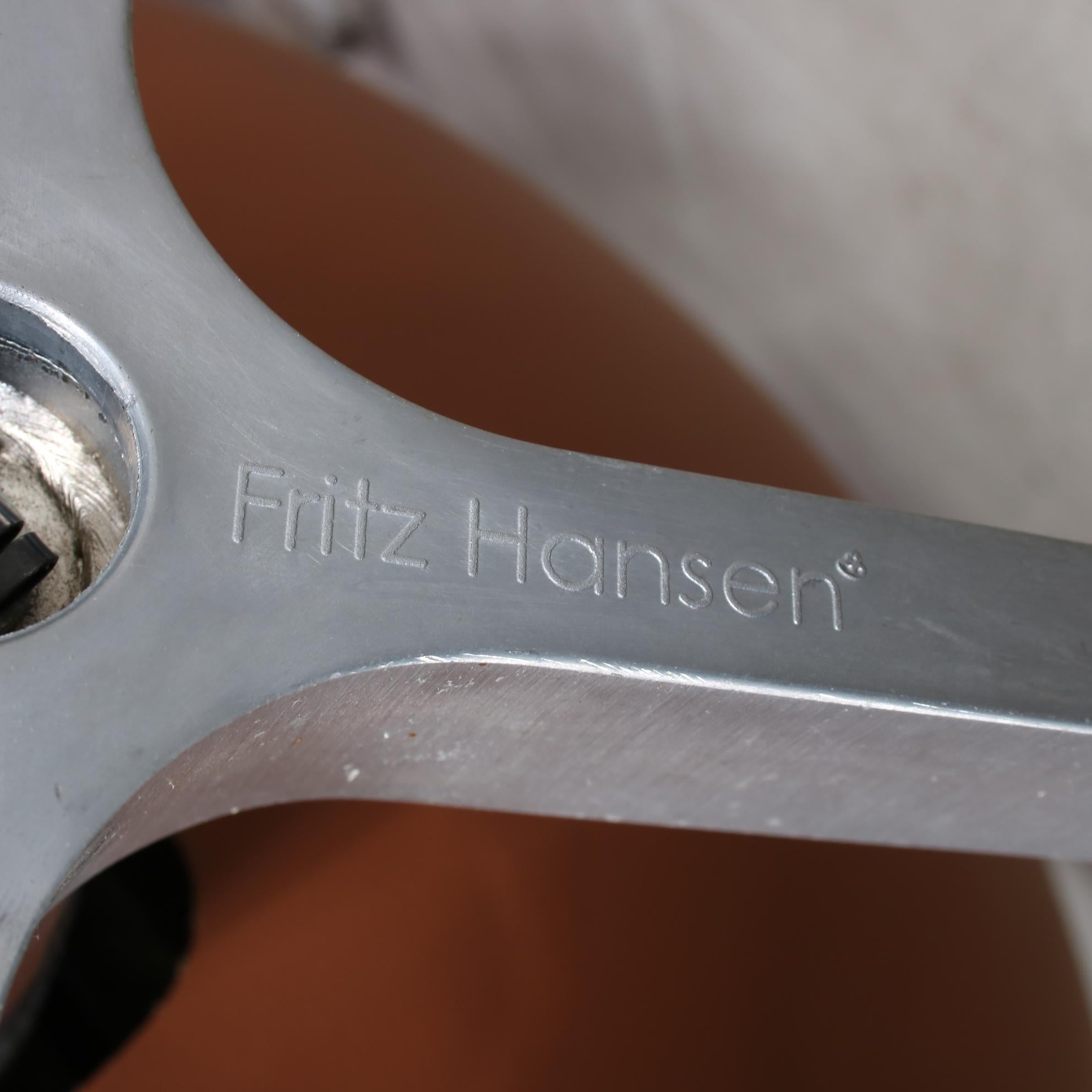 Arne Jacobsen Eierstuhl für Fritz Hansen, Dänemark 1980 im Angebot 7