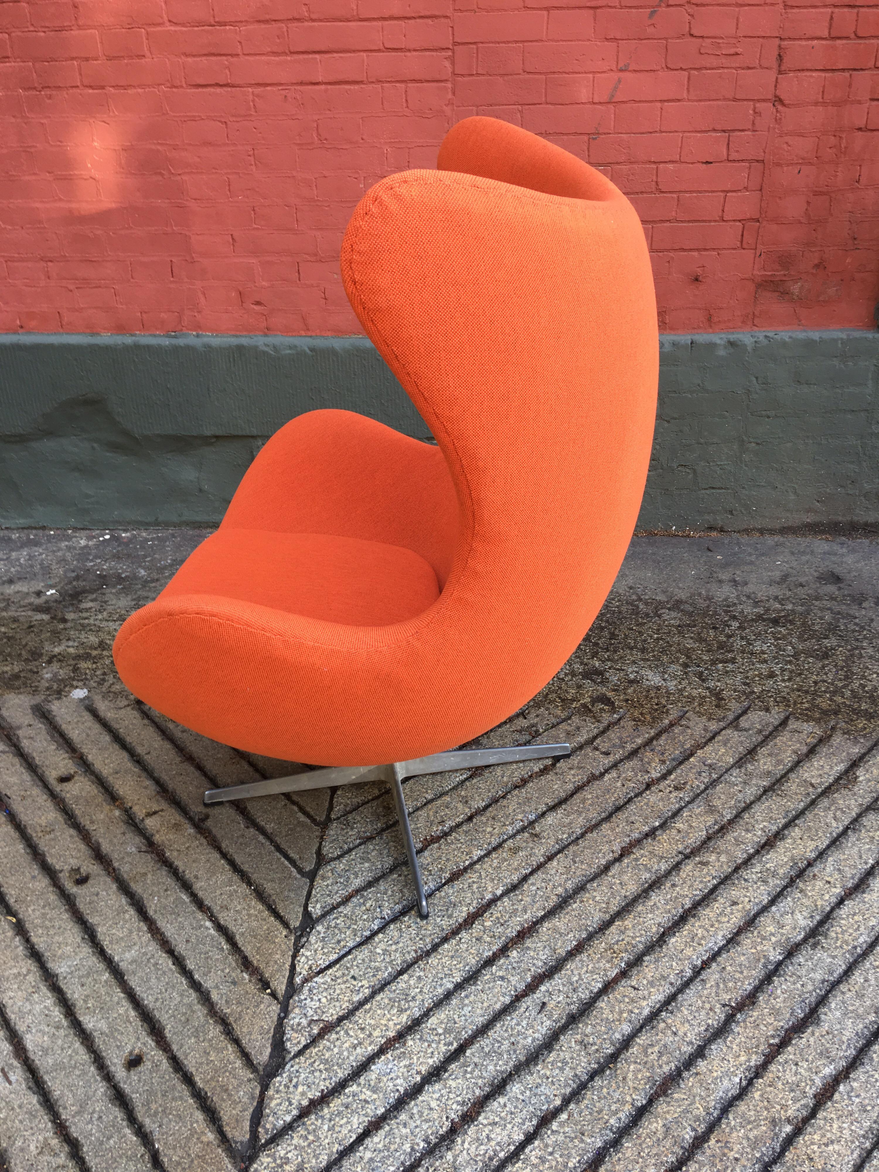 Mid-Century Modern Arne Jacobsen Egg Chair for Fritz Hansen in Any Fabric