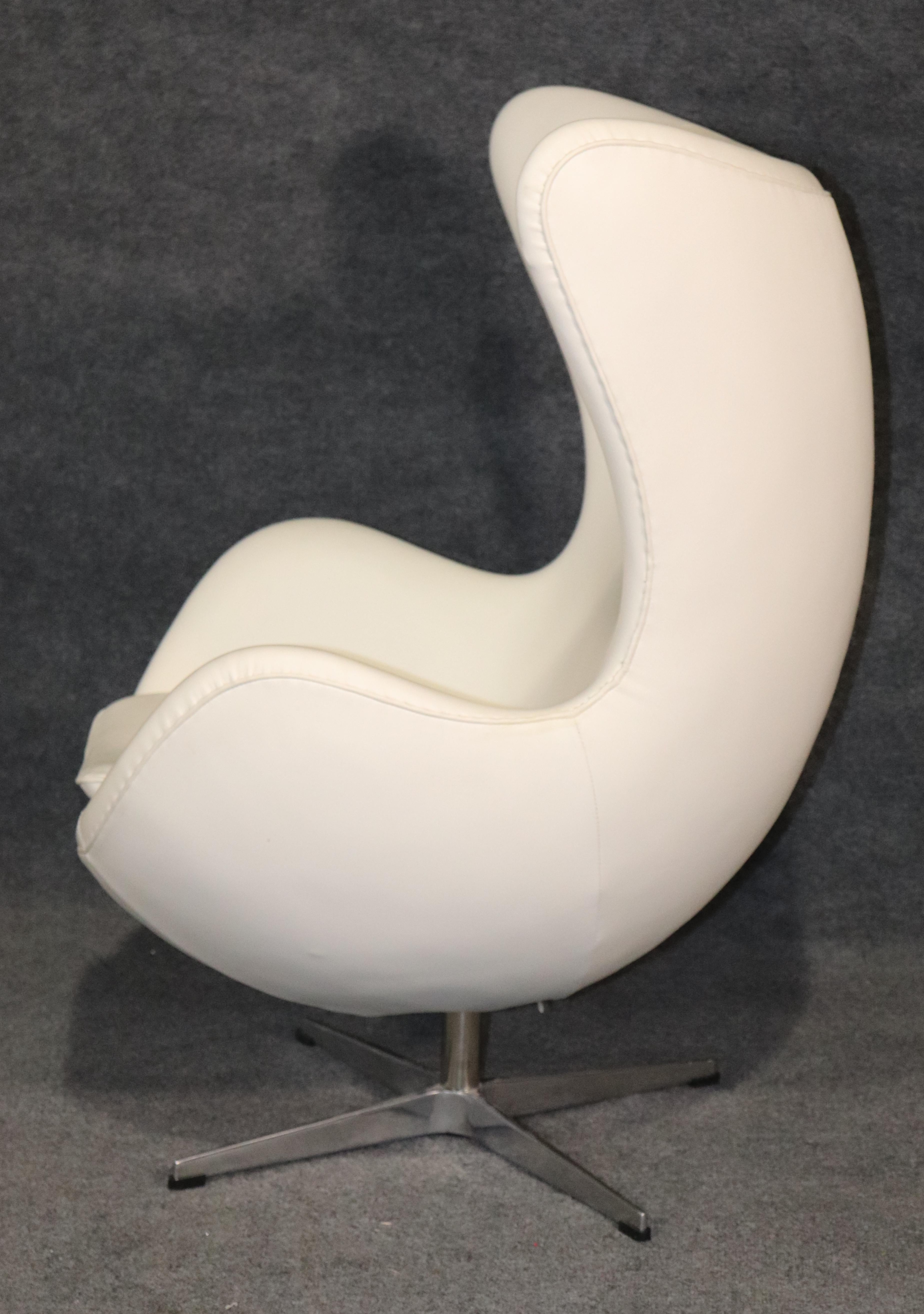 Arne Jacobsen Ei-Stuhl (20. Jahrhundert) im Angebot