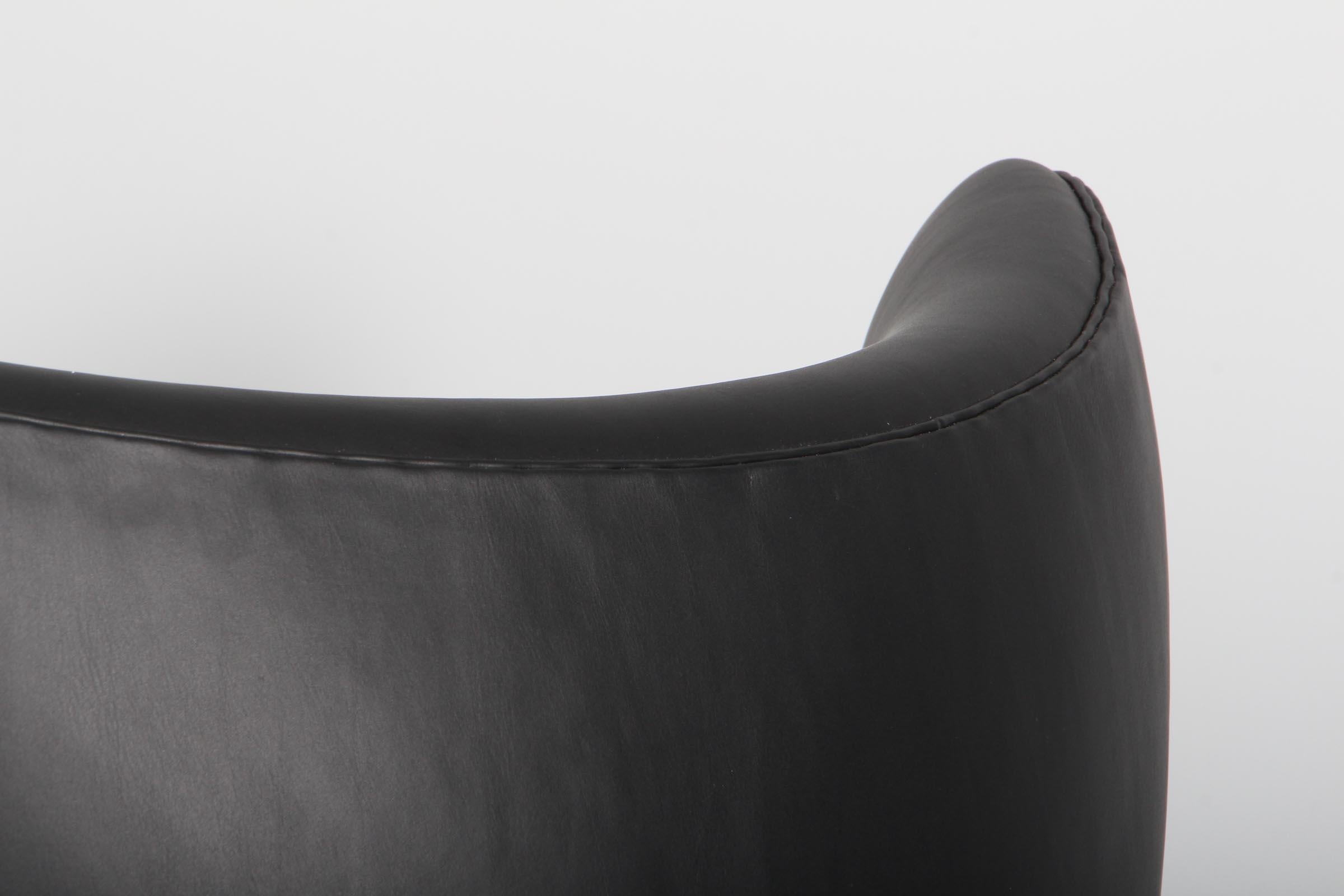 Chaise œuf d'Arne Jacobsen en vente 1