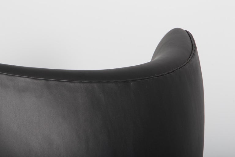 Arne Jacobsen Egg Chair For Sale 1