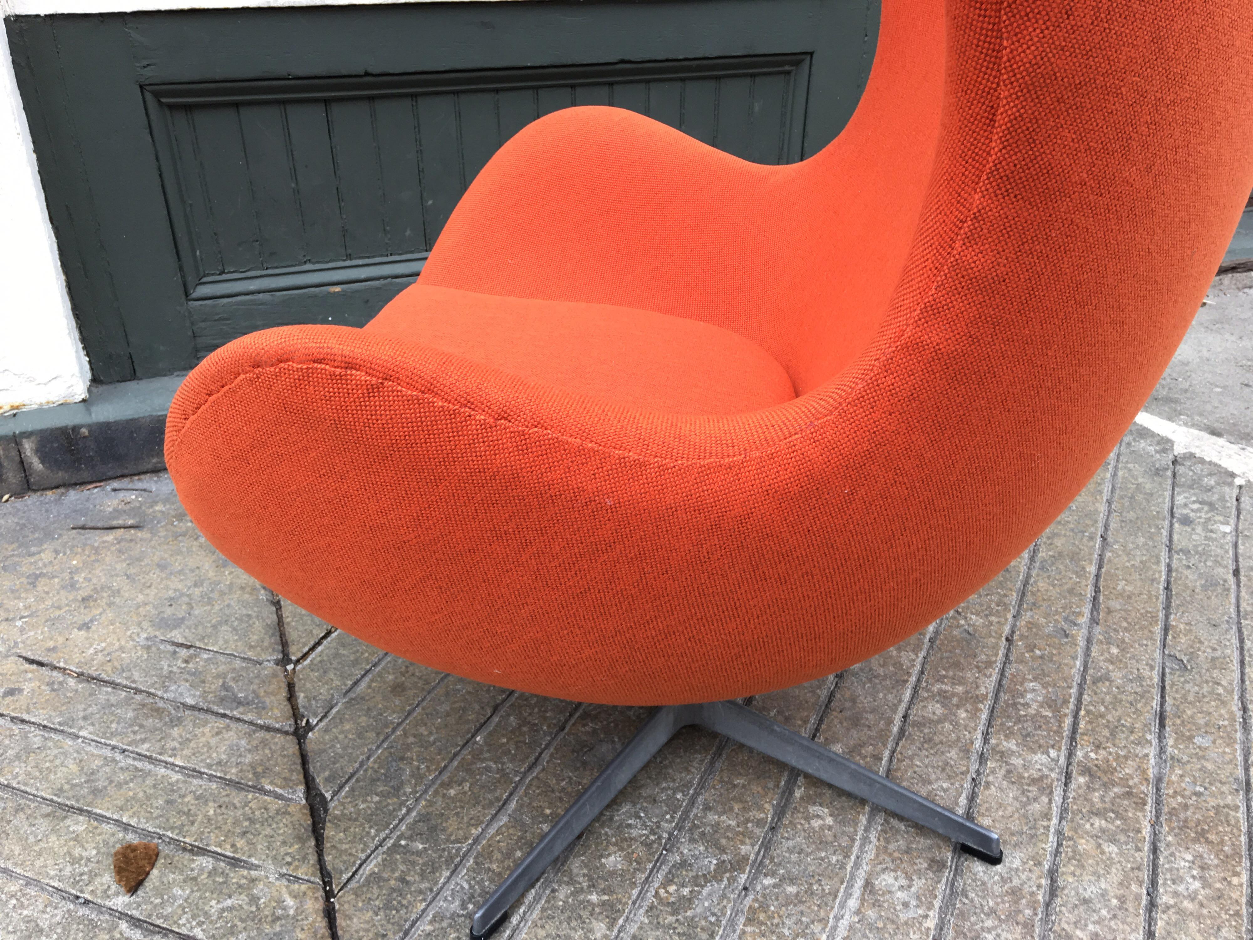 Mid-Century Modern Arne Jacobsen Egg Chair in Orange