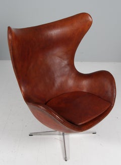 Arne Jacobsen Egg Chair, cuir nature patiné