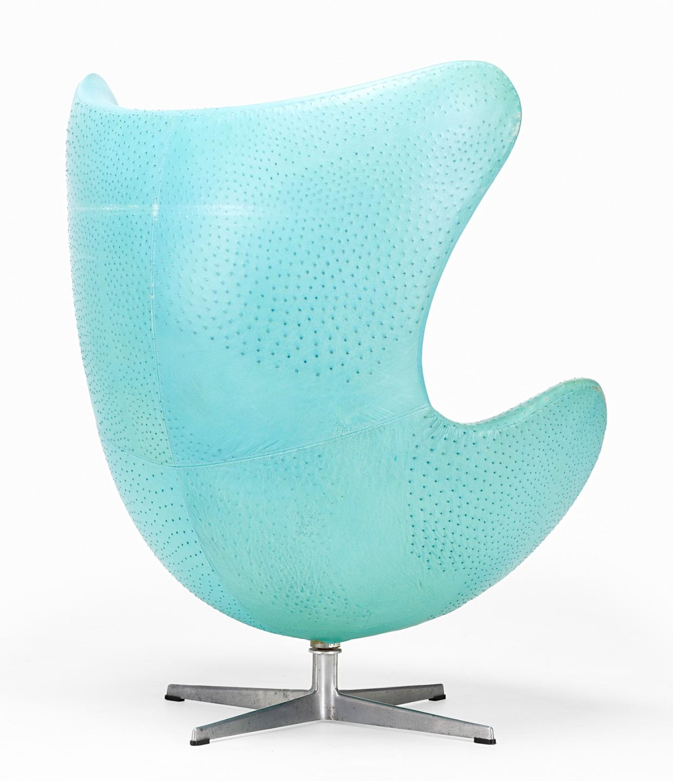 arne jacobson egg chair