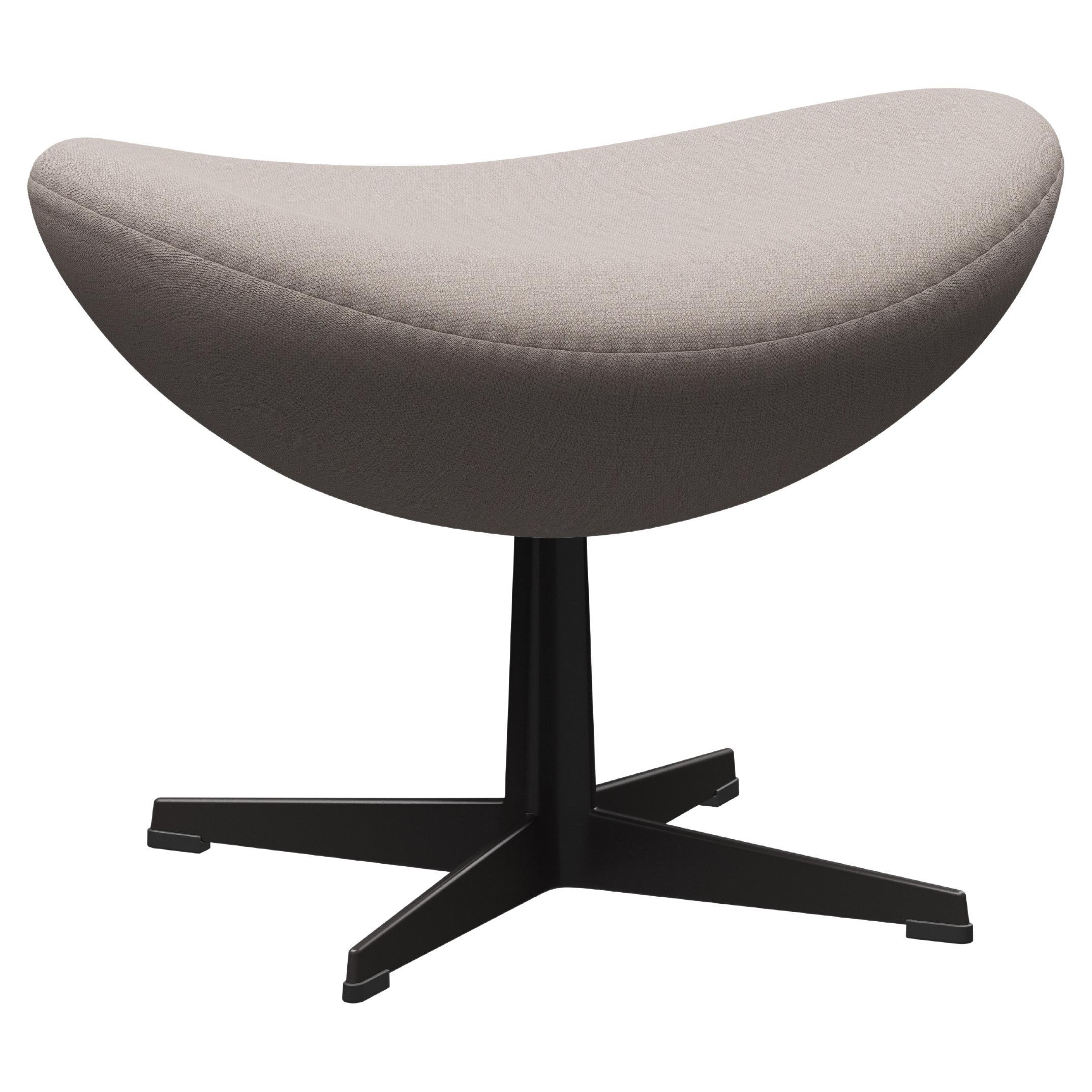 Tabouret « Egg » d'Arne Jacobsen pour Fritz Hansen en tissu Christianshavn