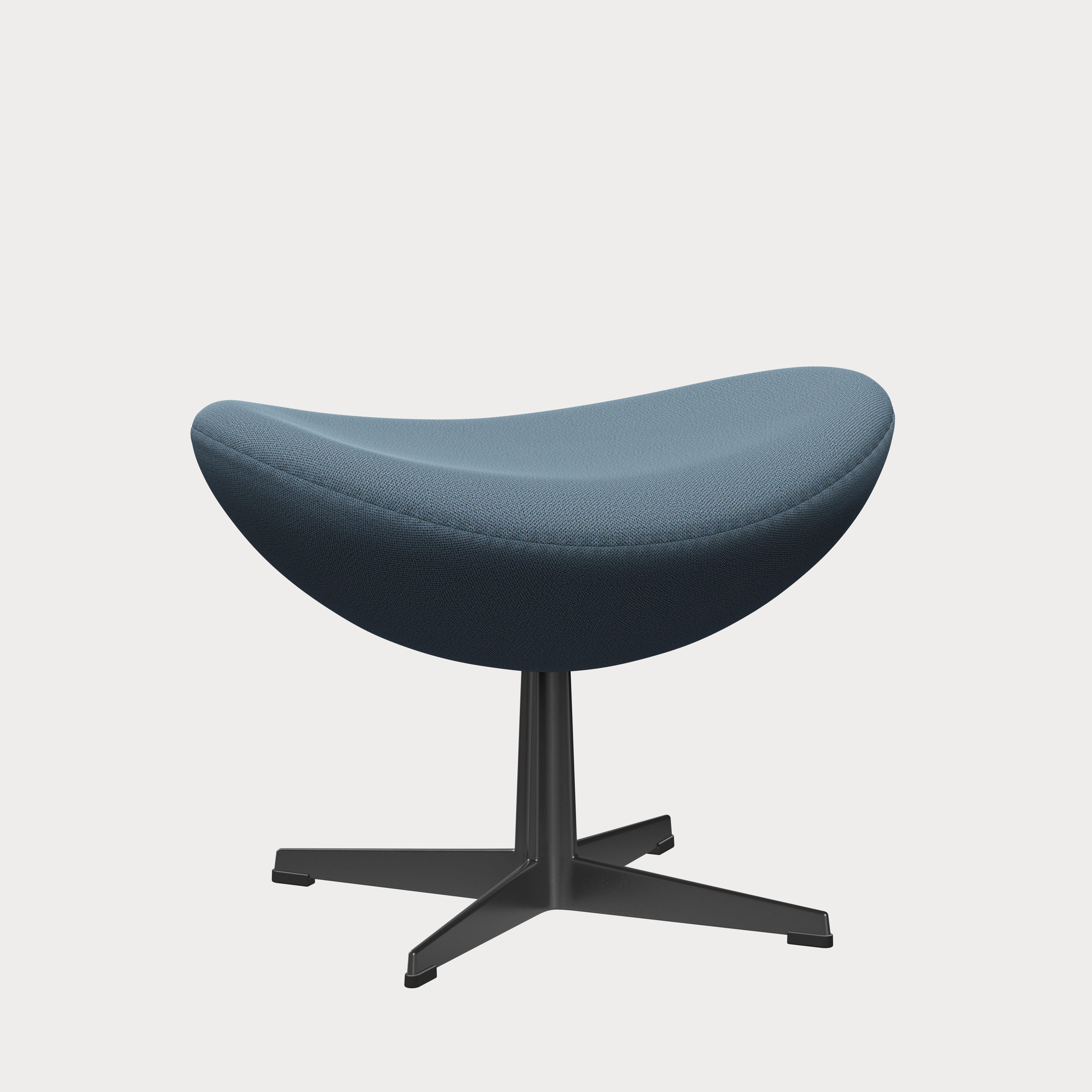 Arne Jacobsen 'Egg' Footstool for Fritz Hansen in Fabric Upholstery (Cat. 1) For Sale 3
