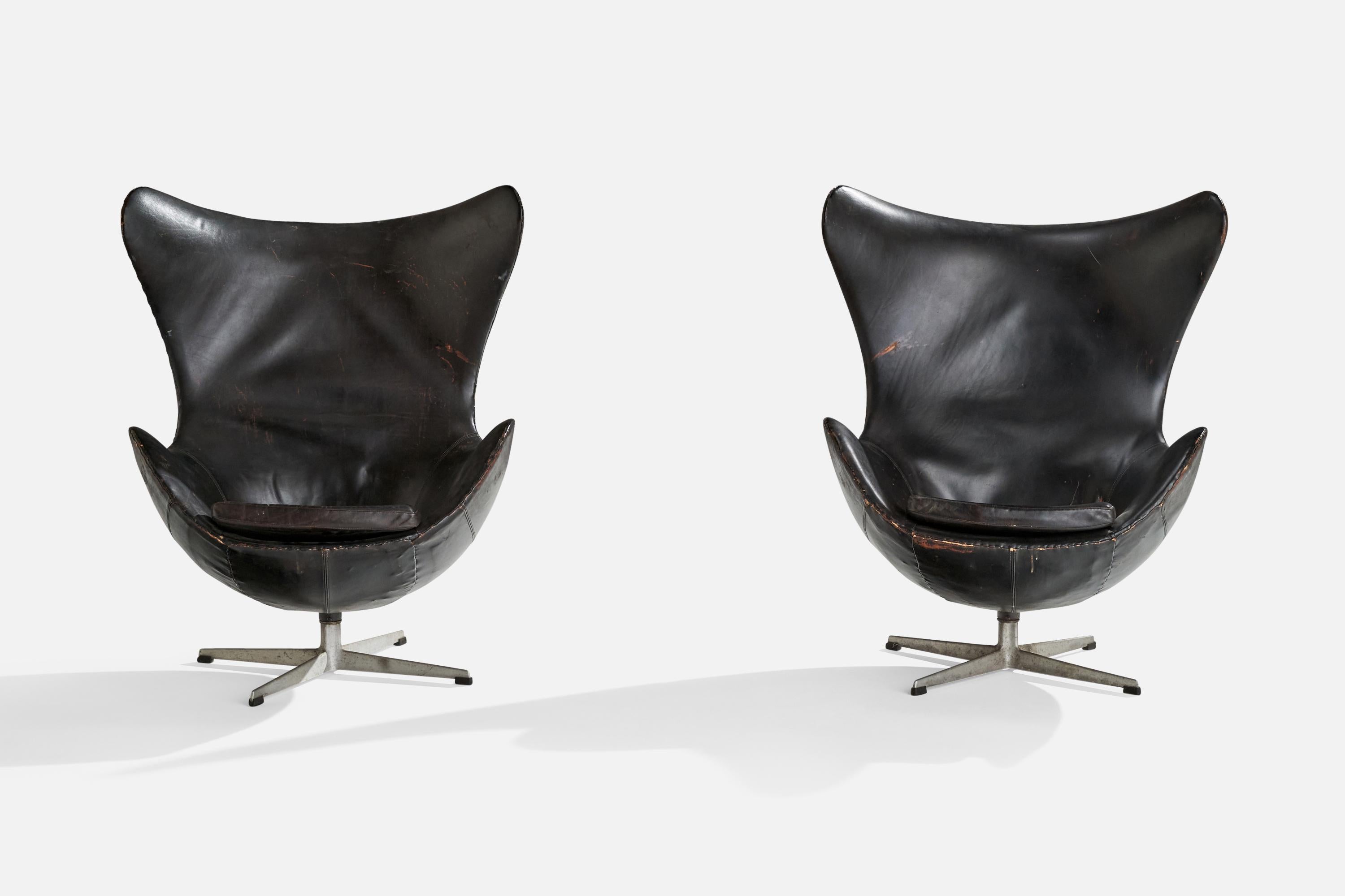 Danois Arne Jacobsen, chaises longues 