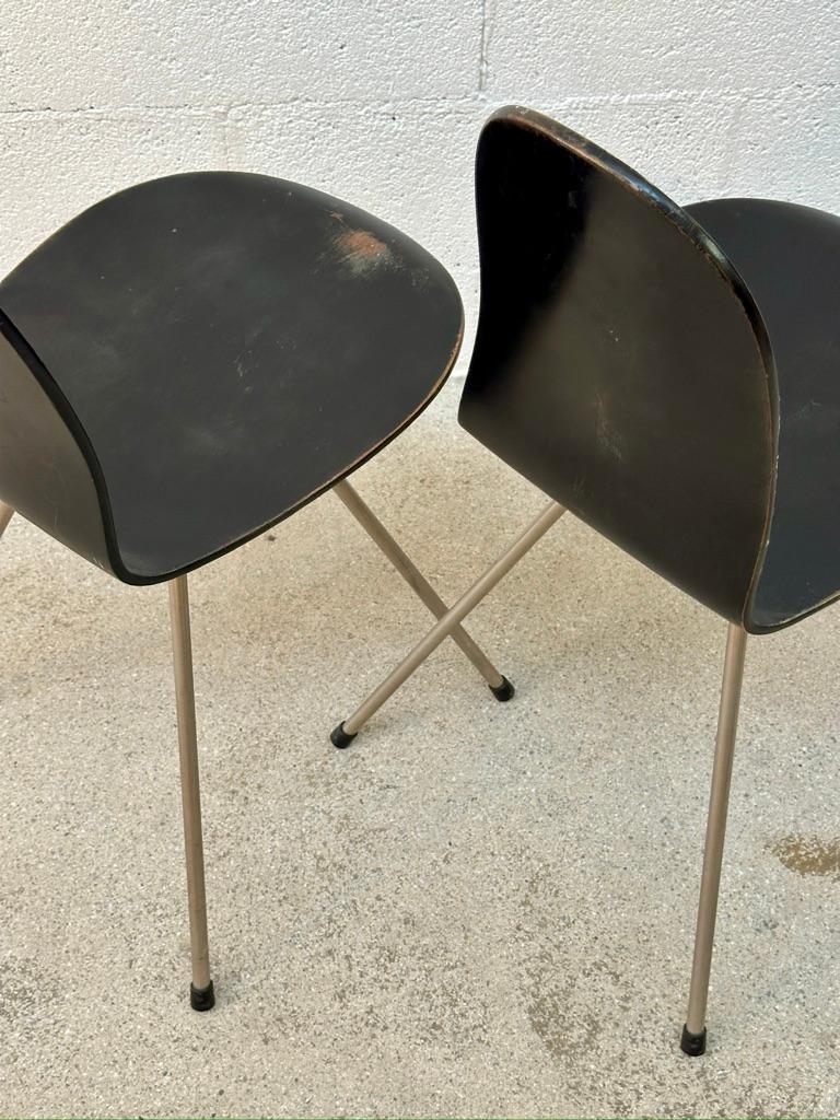Arne Jacobsen First Edition 3106 Tongue Chairs 1955 For Sale 4