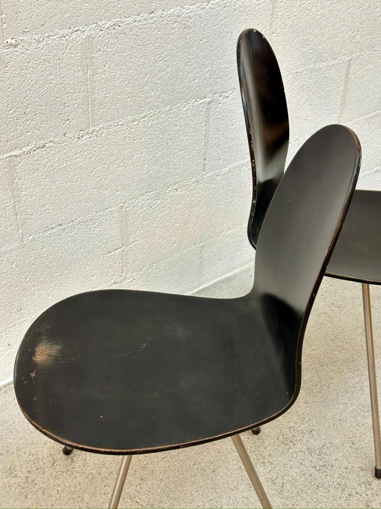 Mid-20th Century Arne Jacobsen First Edition 3106 Tongue Chairs 1955 For Sale