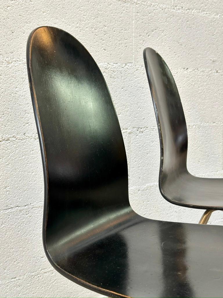 Metal Arne Jacobsen First Edition 3106 Tongue Chairs 1955 For Sale