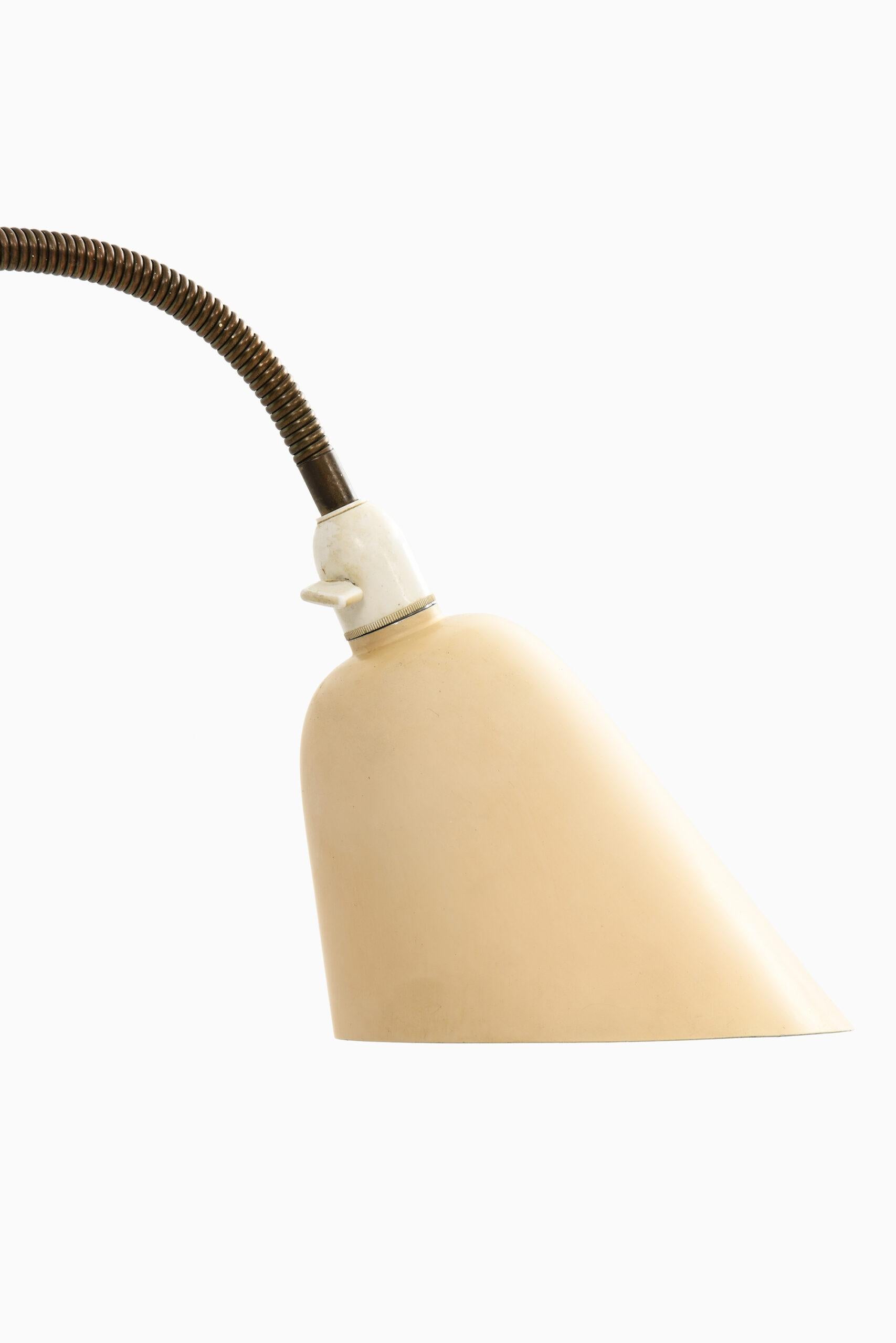Arne Jacobsen Floor Lamp Produced by Louis Poulsen in Denmark In Good Condition For Sale In Limhamn, Skåne län