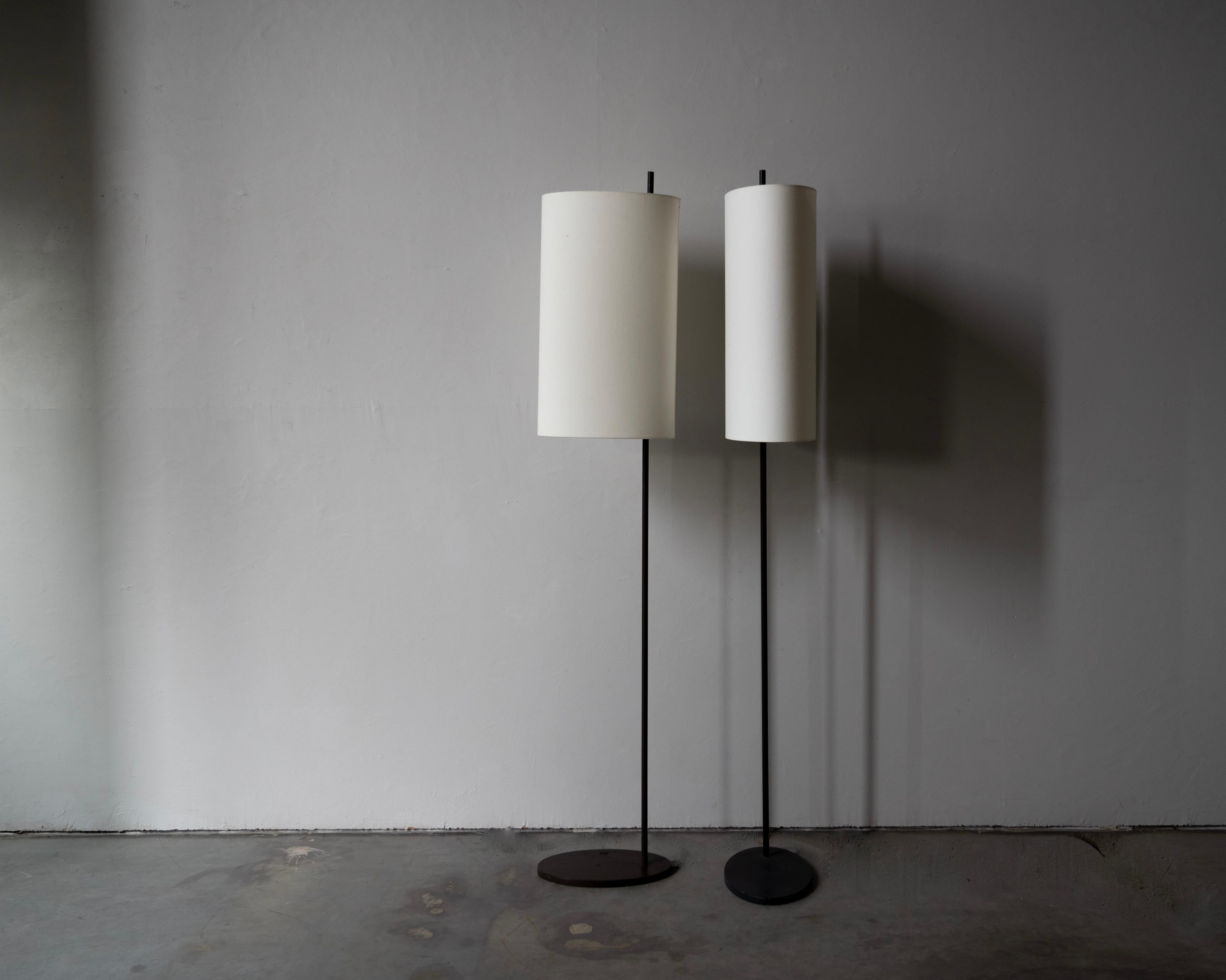 Arne Jacobsen, lampadaires, acier, soie, Louis Poulsen, Danemark, 1958 2