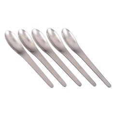 Arne Jacobsen for Anton Michelsen. Set of five dinner spoons in stainless steel.