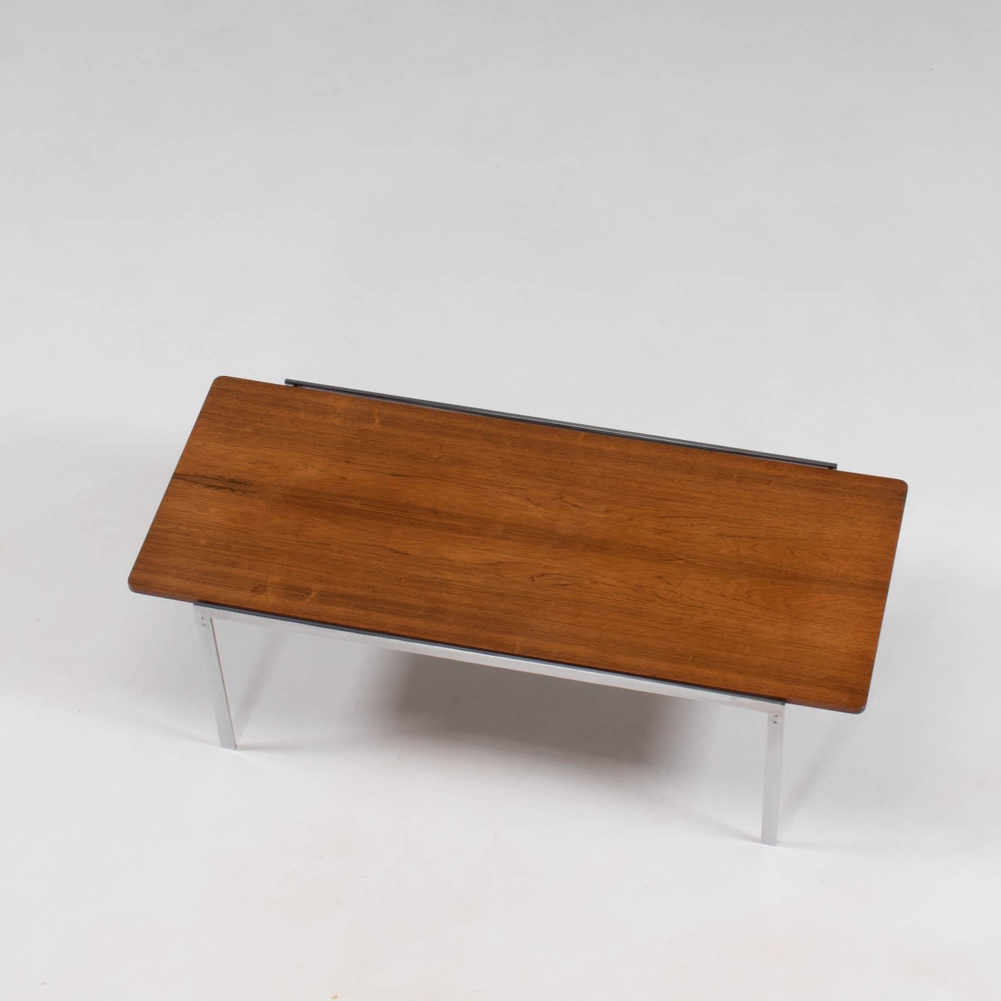 Mid-Century Modern Arne Jacobsen for Fritz Hansen 3051 Rosewood Coffee Table, 1960's For Sale