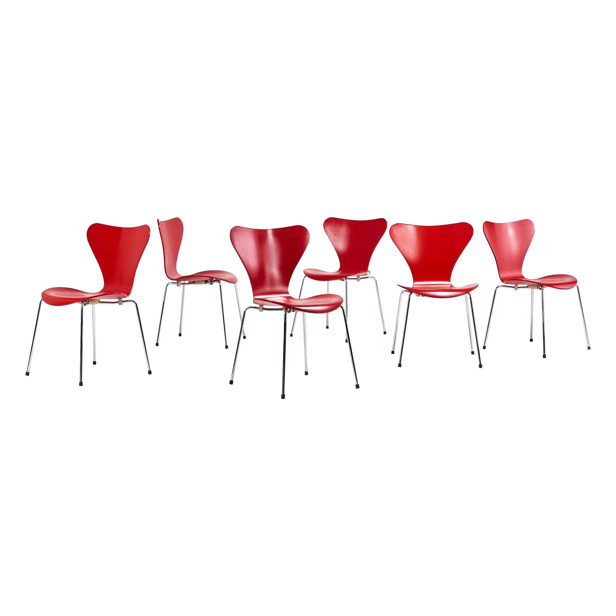 Arne Jacobsen for Fritz Hansen, 3107 "Butterfly" Chairs, Set of 6