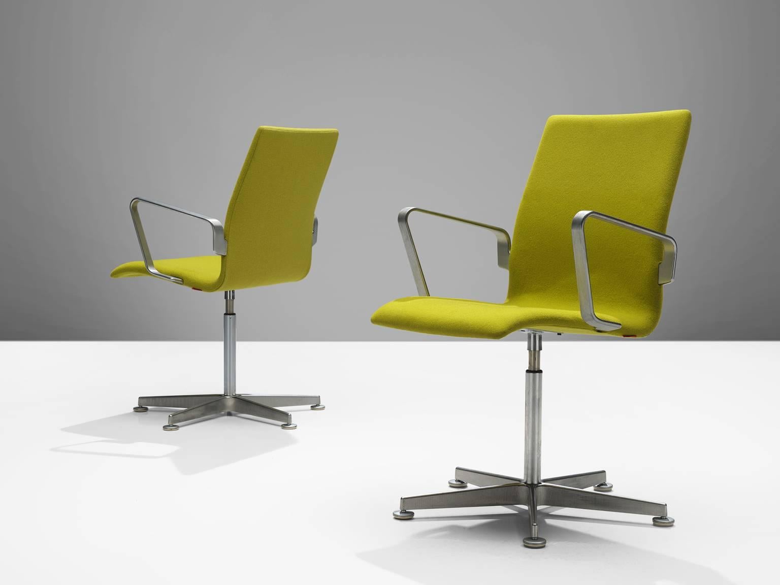 Arne Jacobsen for Fritz Hansen 48 'Oxford' Swivel Chairs 1