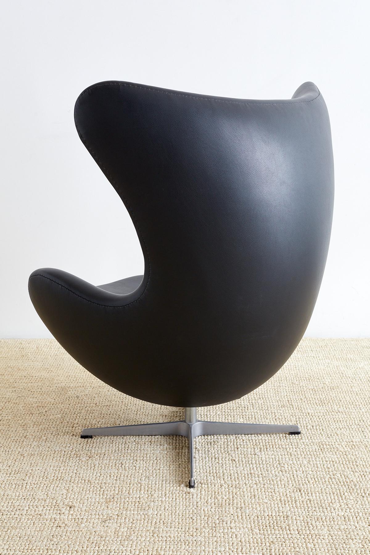 Mid-Century Modern Arne Jacobsen for Fritz Hansen Black Egg Chair