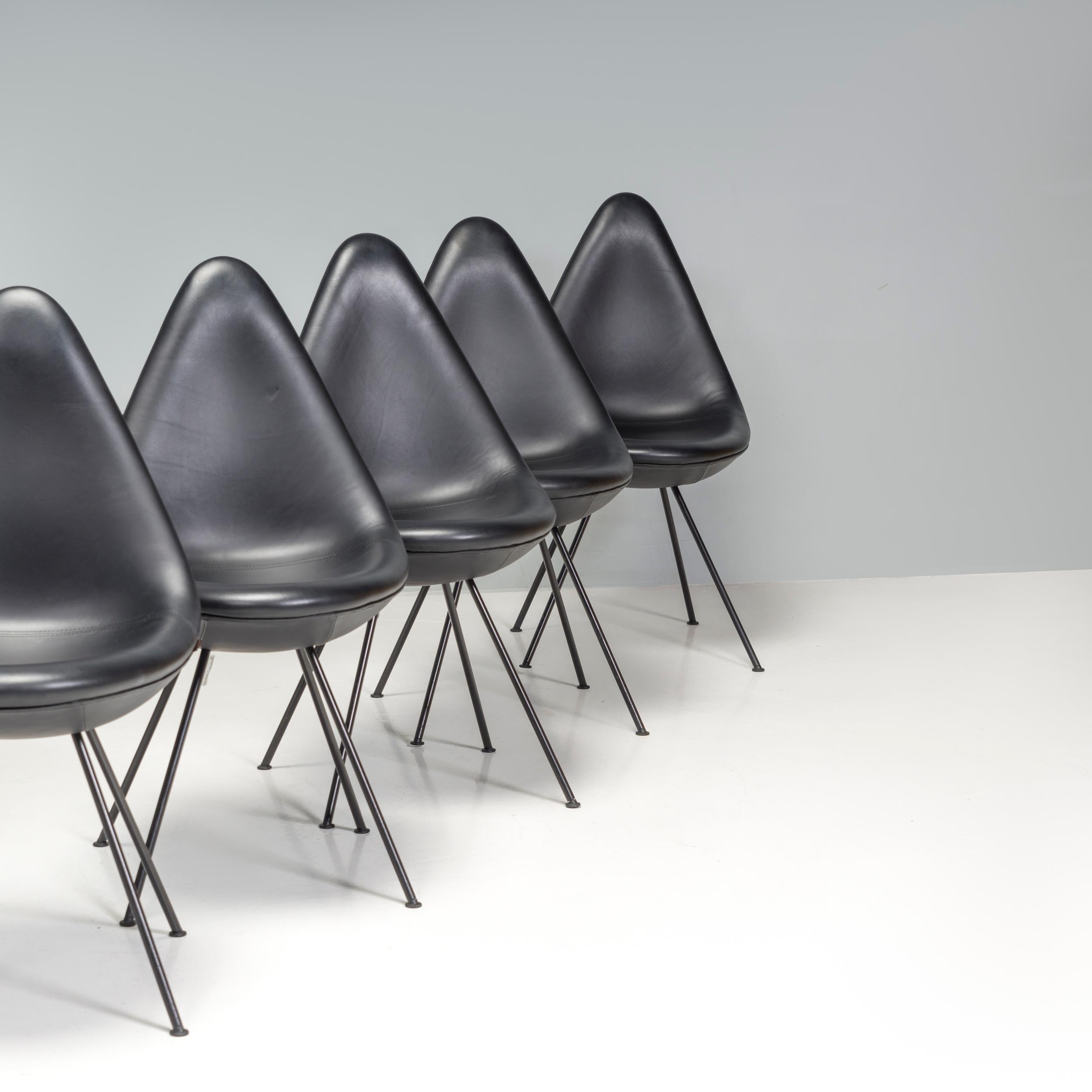 Danois Fritz Hansen by Arne Jacobsen Chaises de salle à manger en cuir noir modèle 3110, set10 en vente