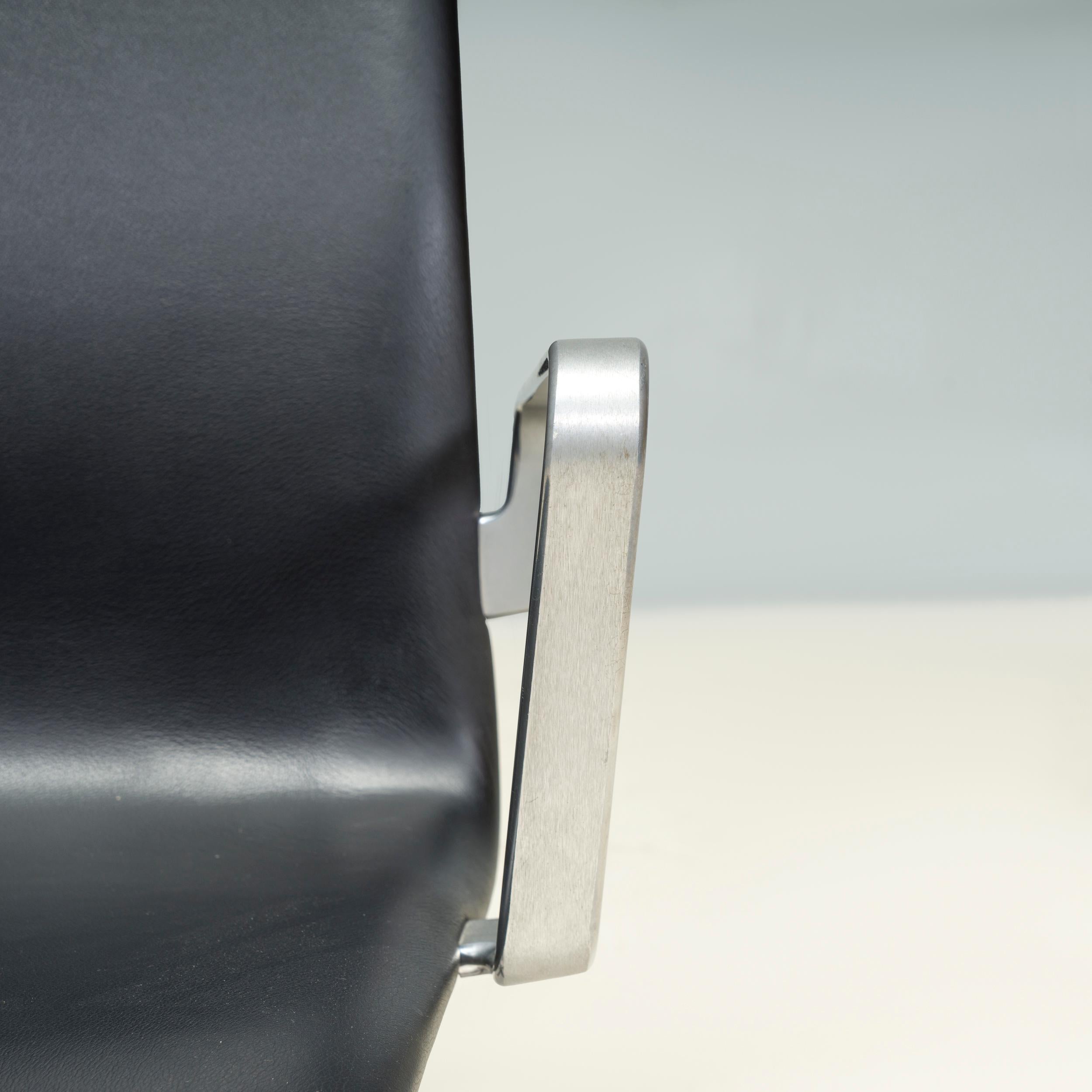 Arne Jacobsen for Fritz Hansen Black Leather Model 3273 Oxford Office Chair For Sale 1