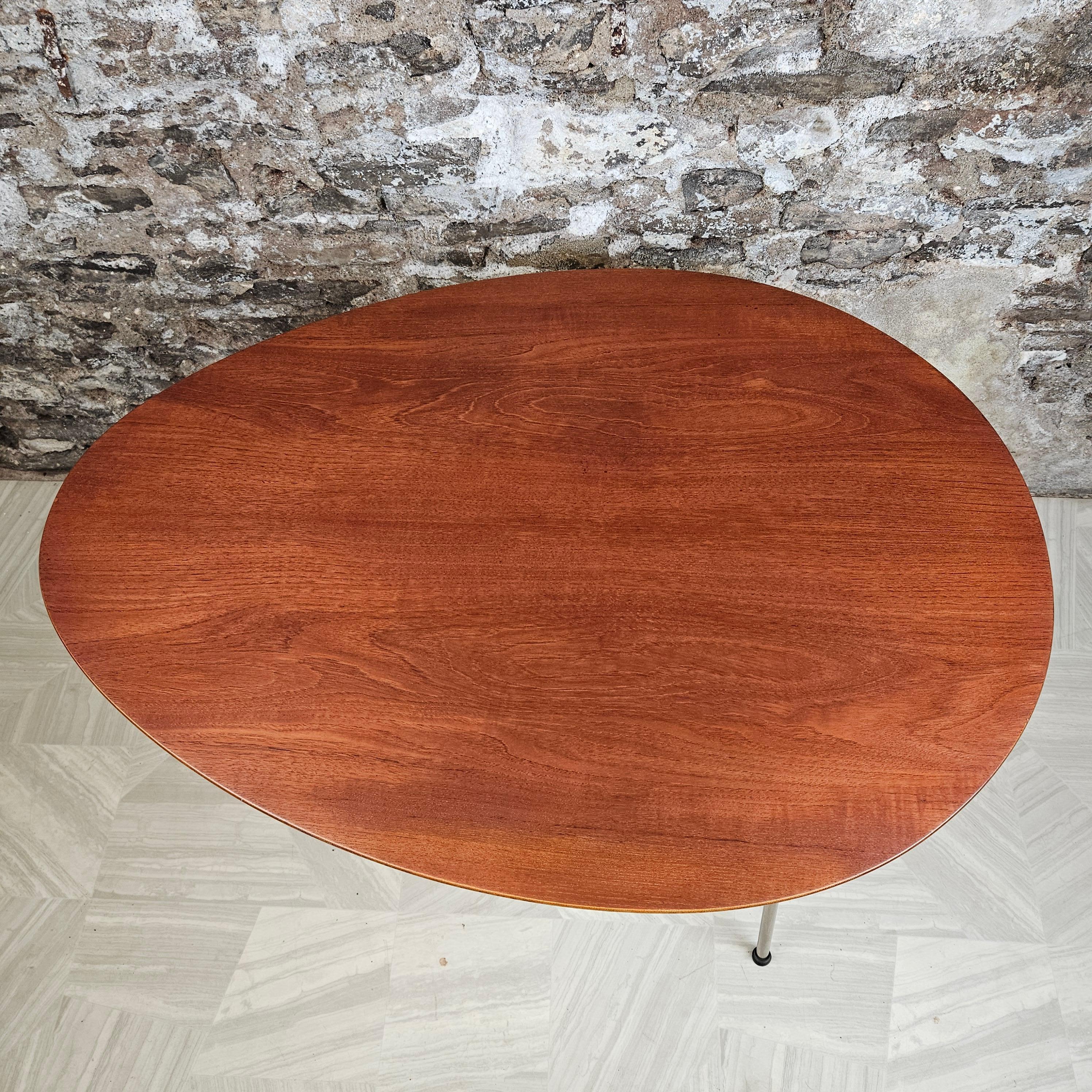 Scandinavian Modern Arne Jacobsen for Fritz Hansen Danish Teak Egg Table