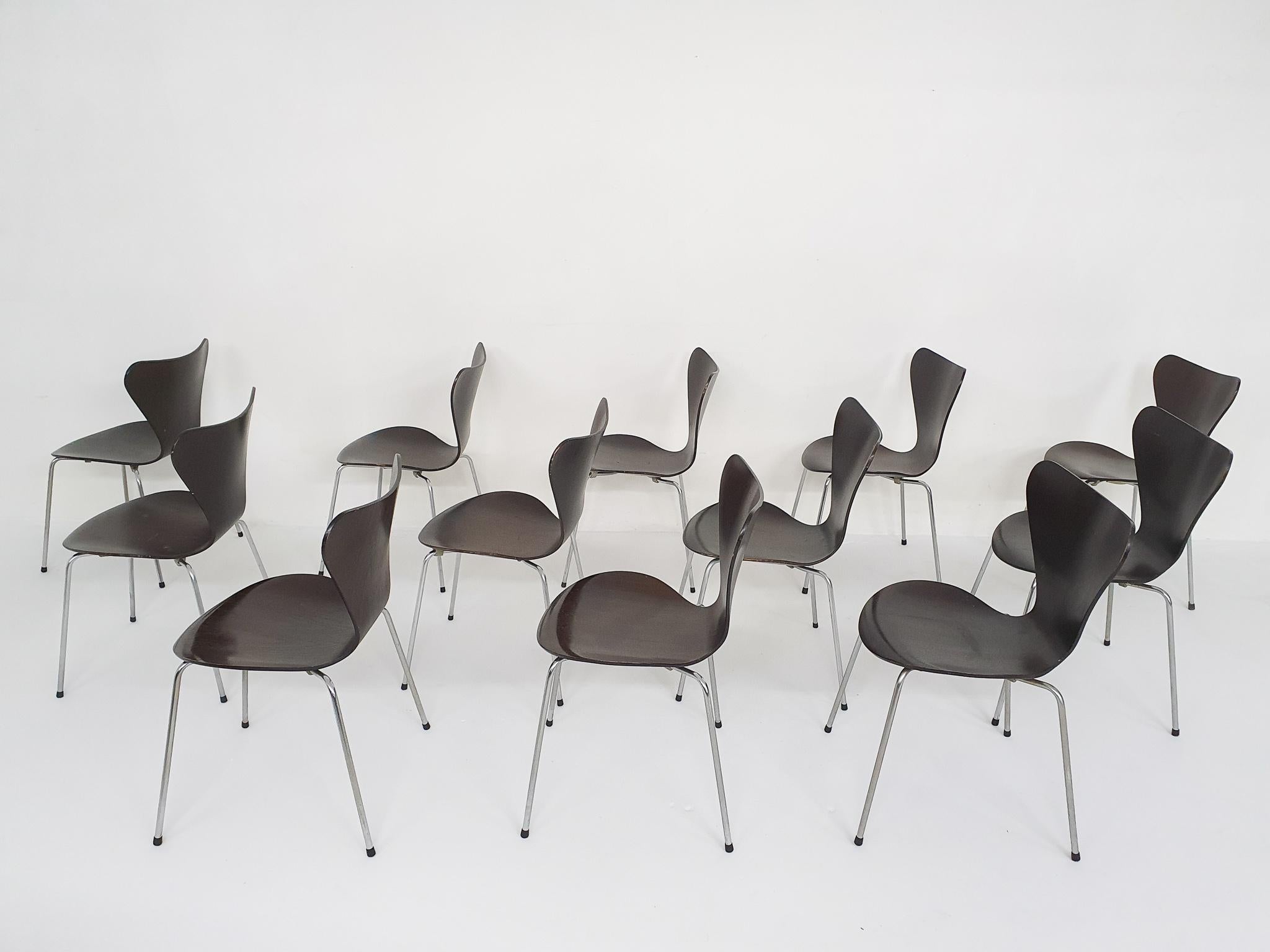 Danish Arne Jacobsen for Fritz Hansen Dark Brown Wooden 